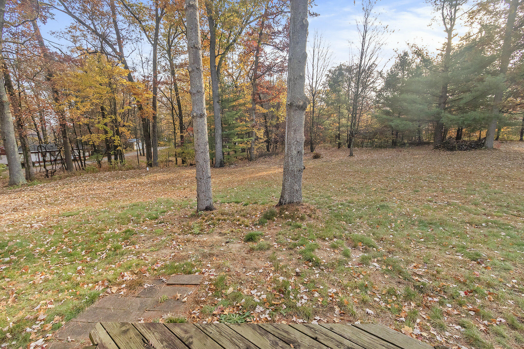 590 W Marion Road
