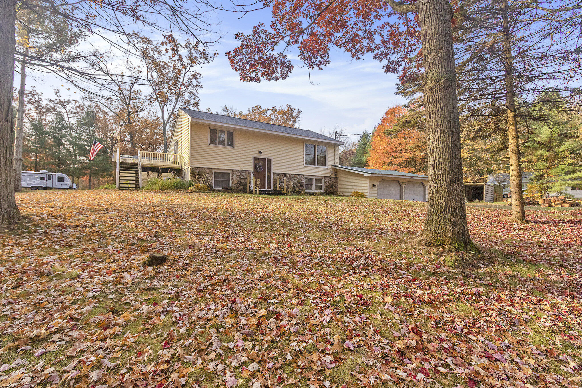 590 W Marion Road