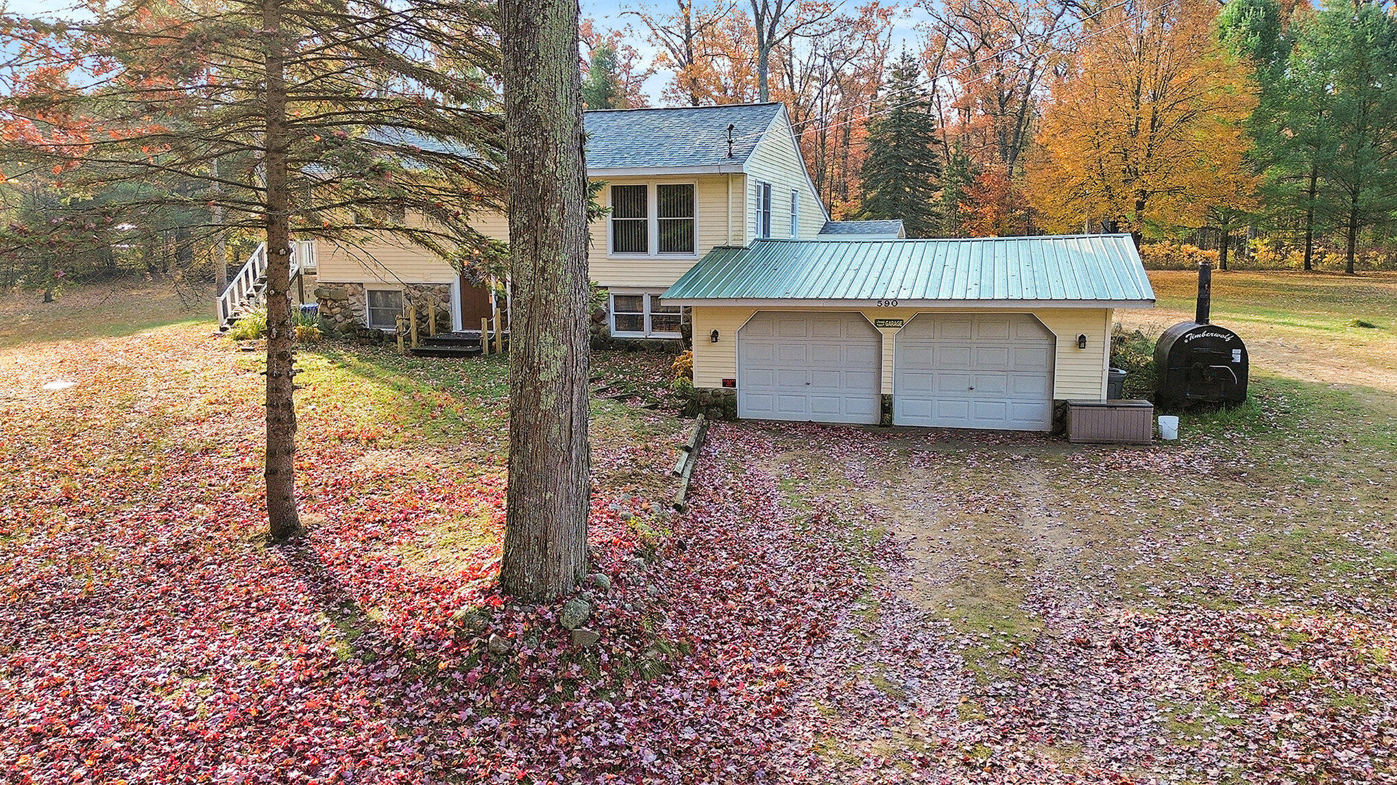 590 W Marion Road