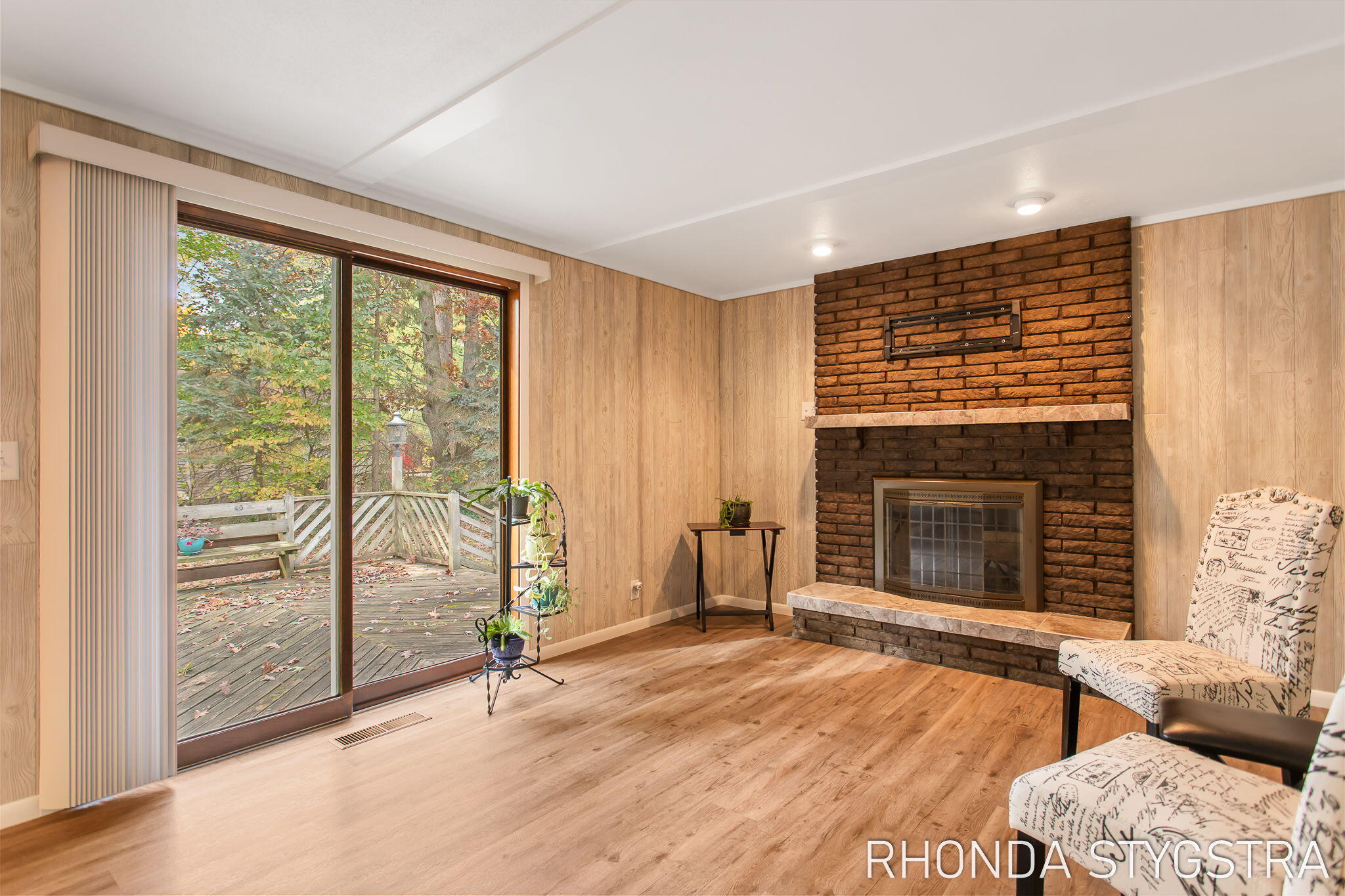638 Oak Valley Drive