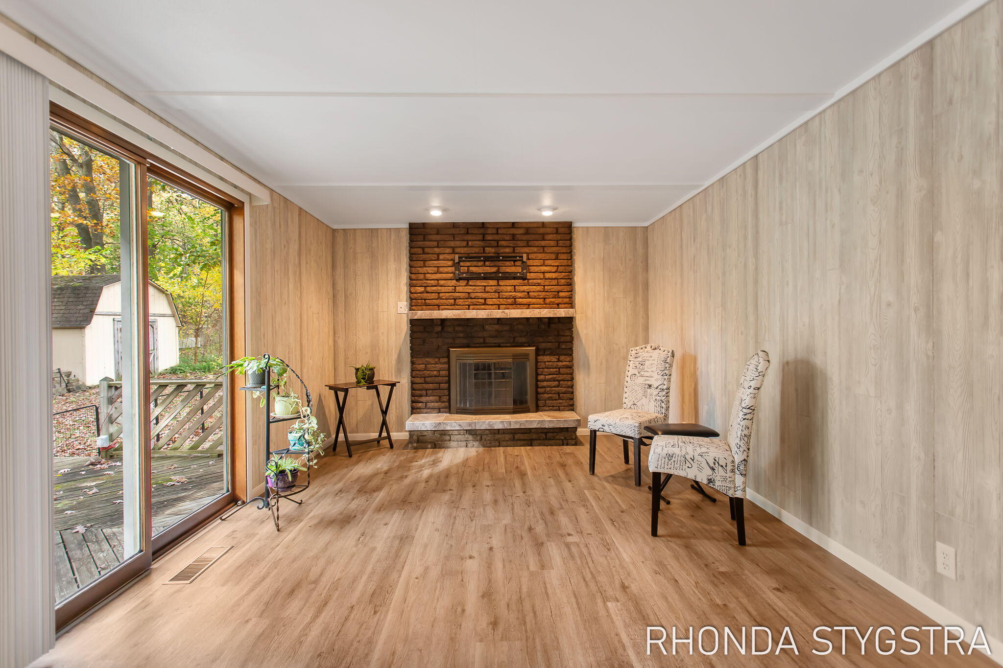 638 Oak Valley Drive