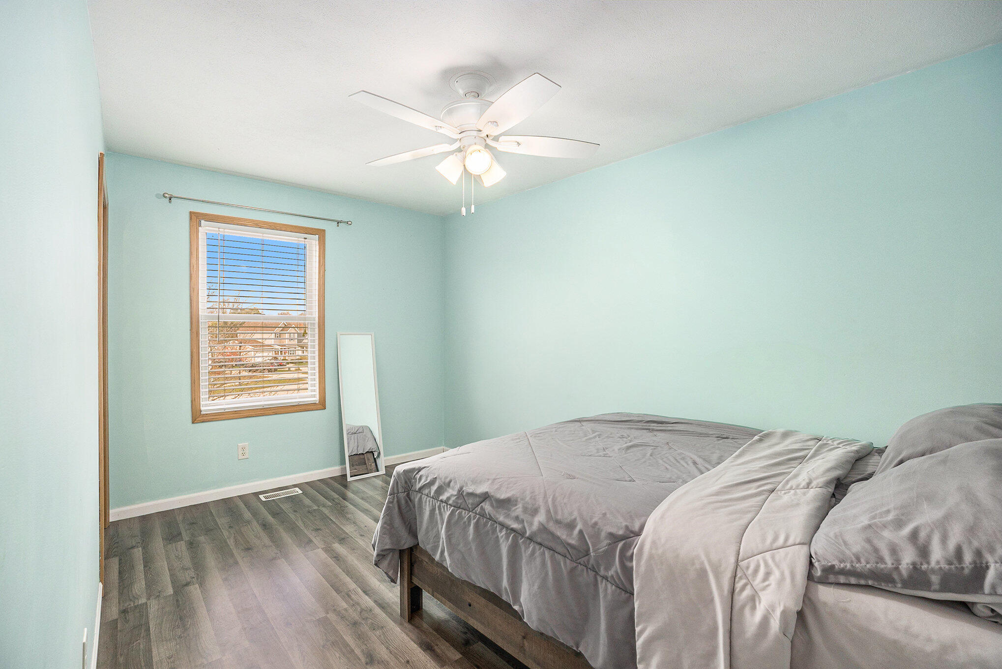 3222 Renwick Court