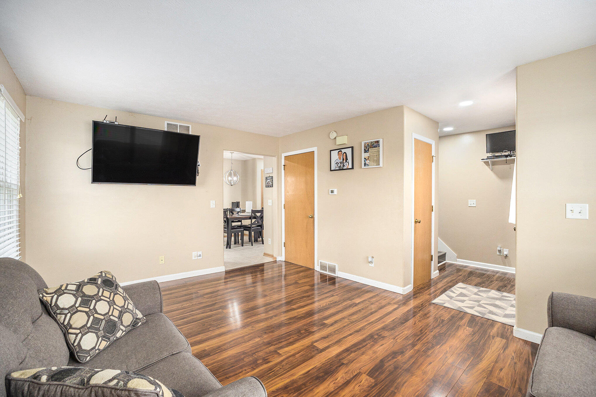 3222 Renwick Court
