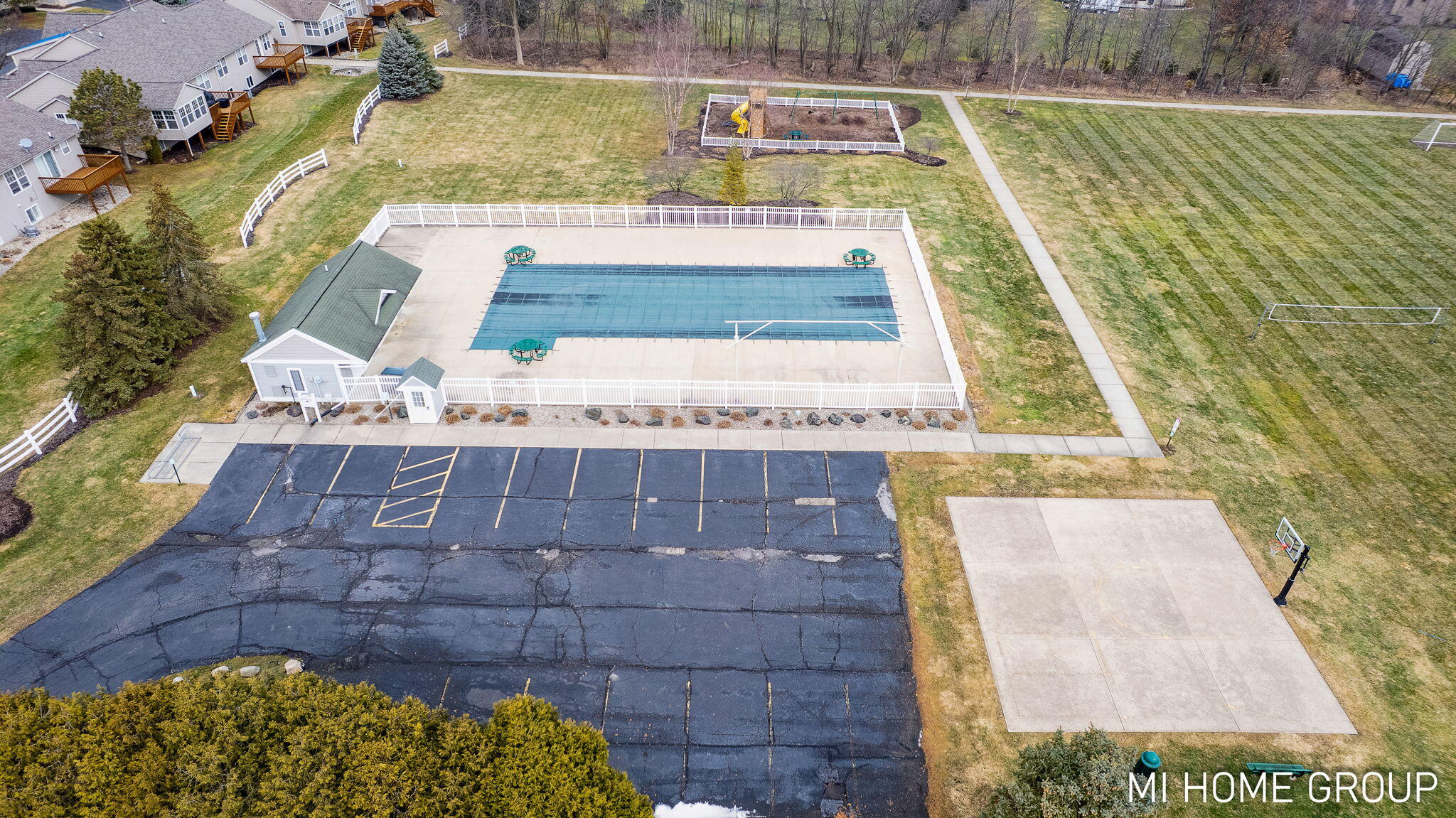 3620 Buckingham Lane 40