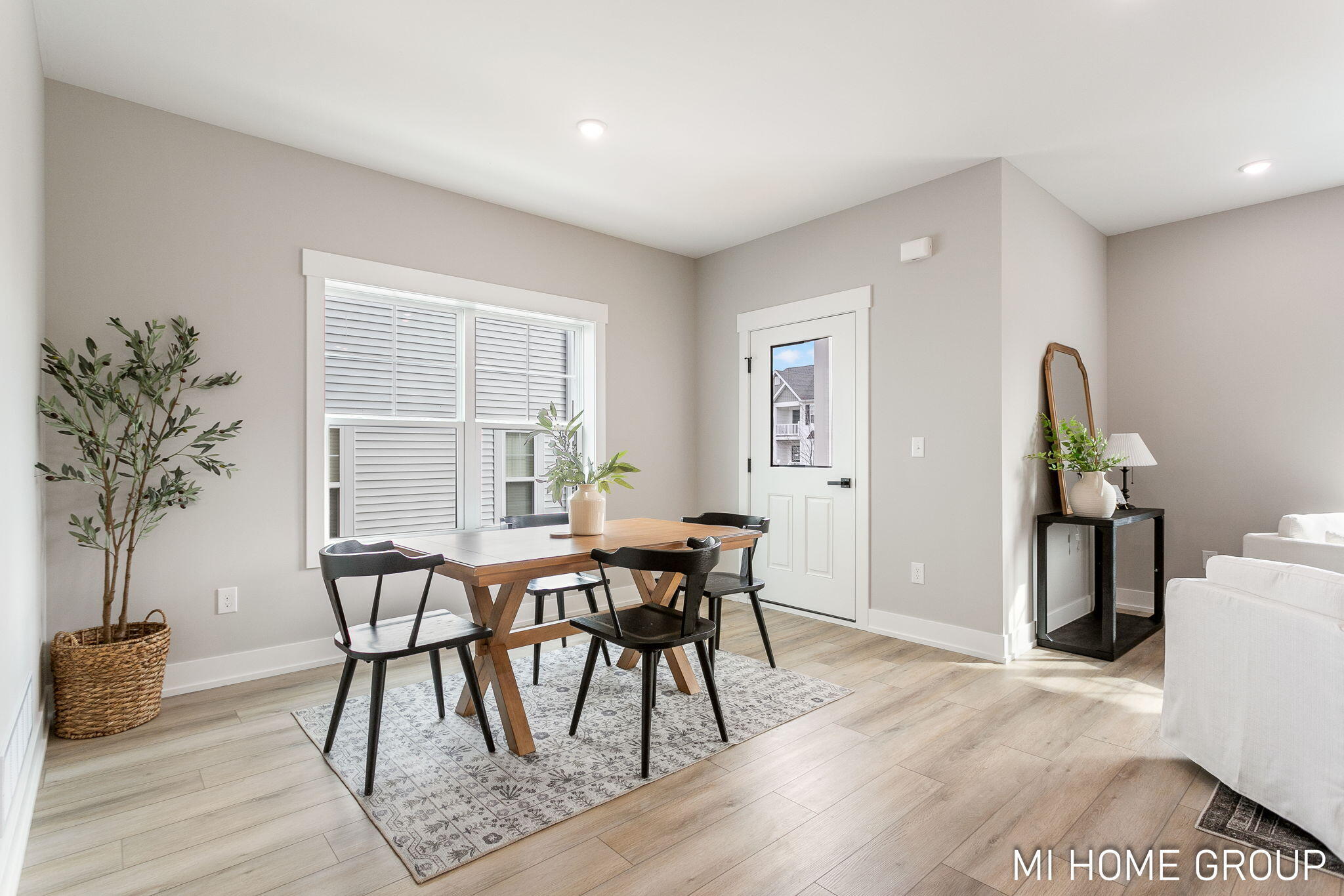 3620 Buckingham Lane 40
