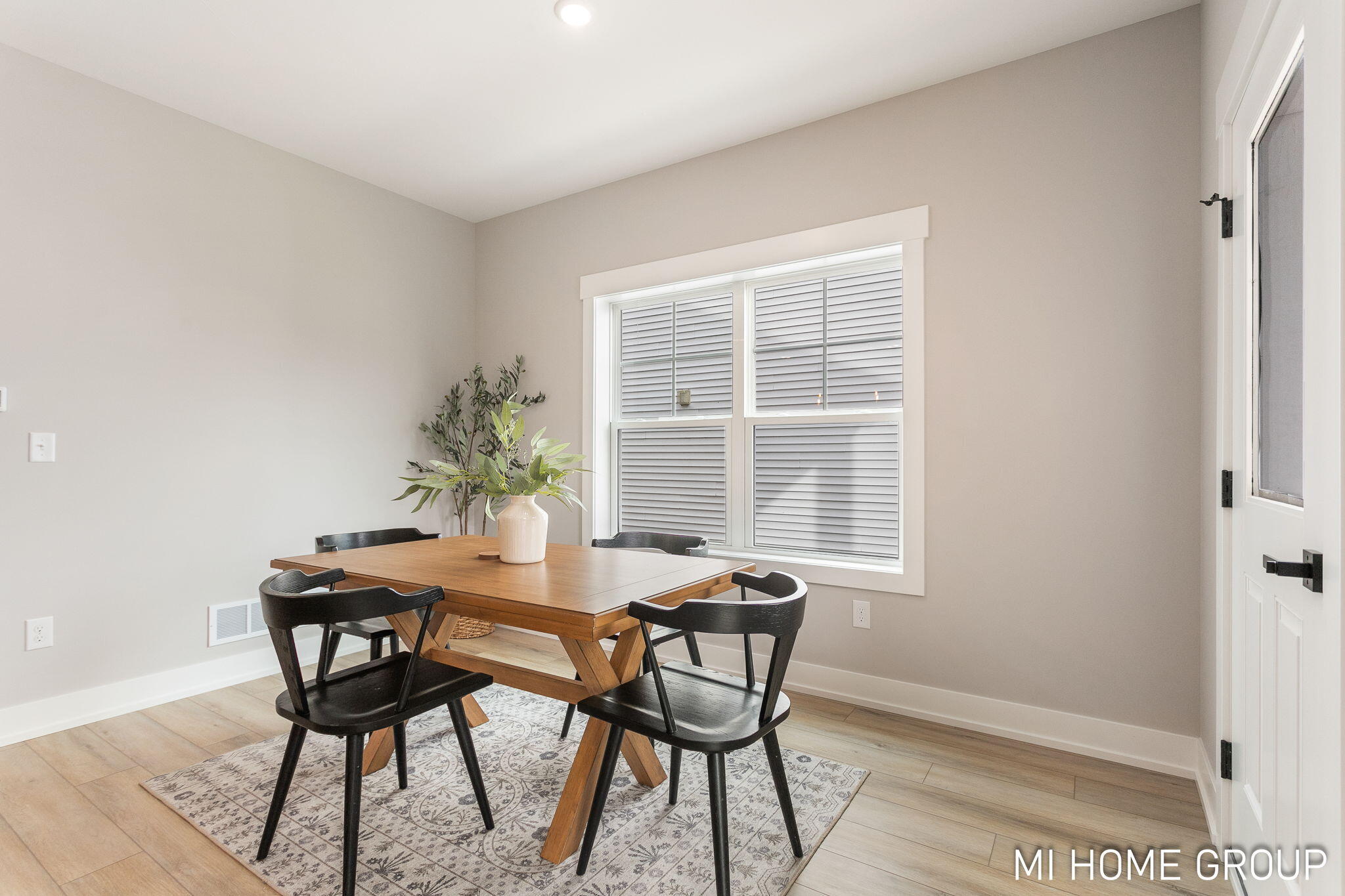 3620 Buckingham Lane 40