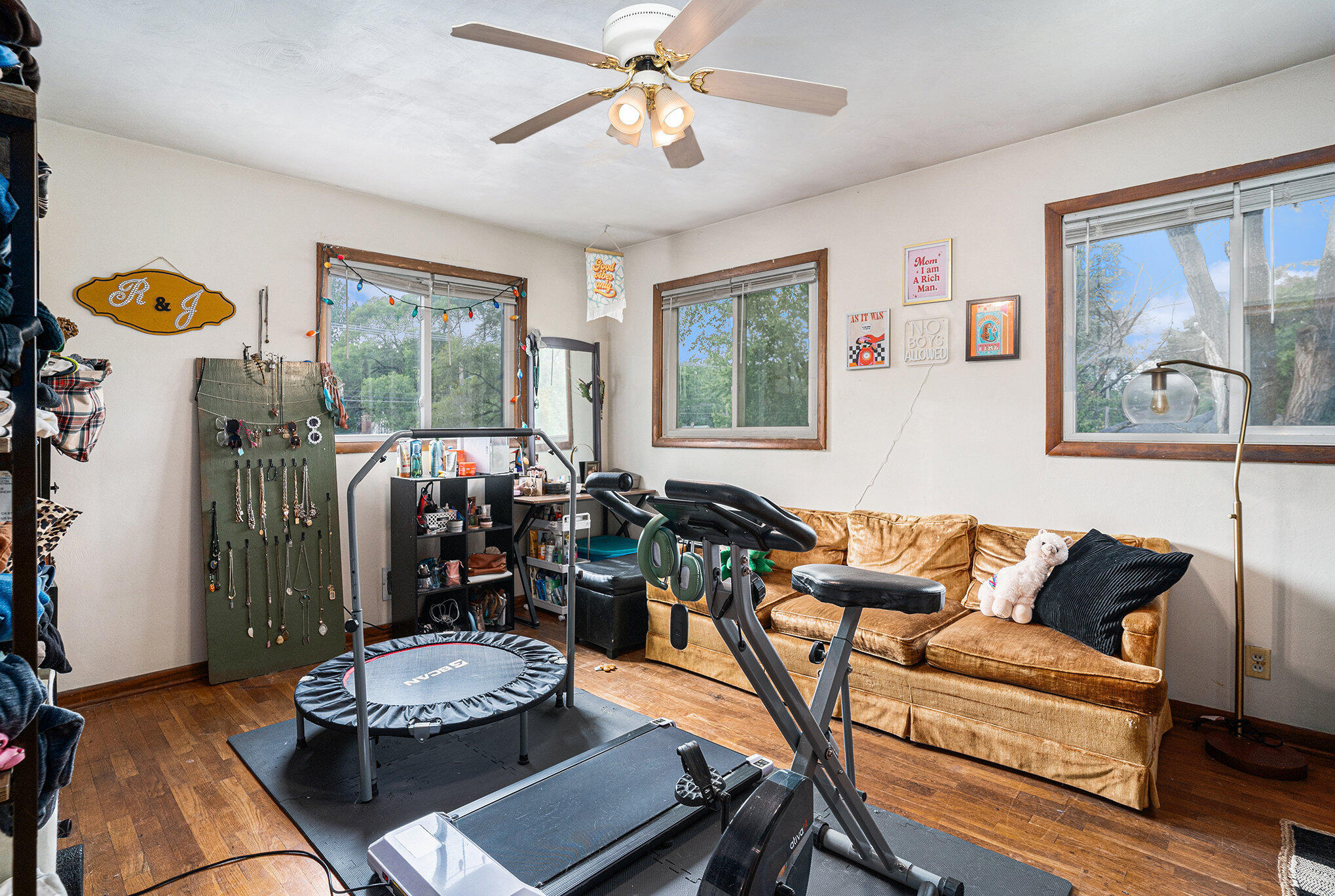 206 208 Elm Lane