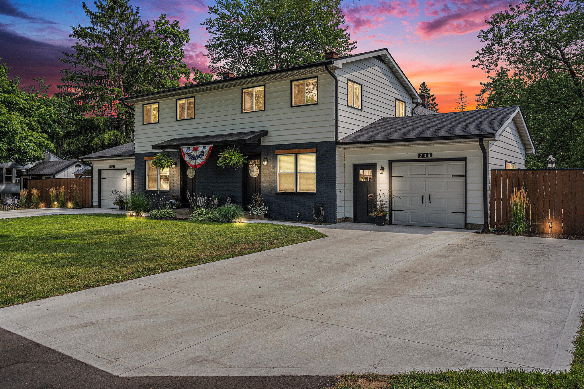 206 208 Elm Lane
