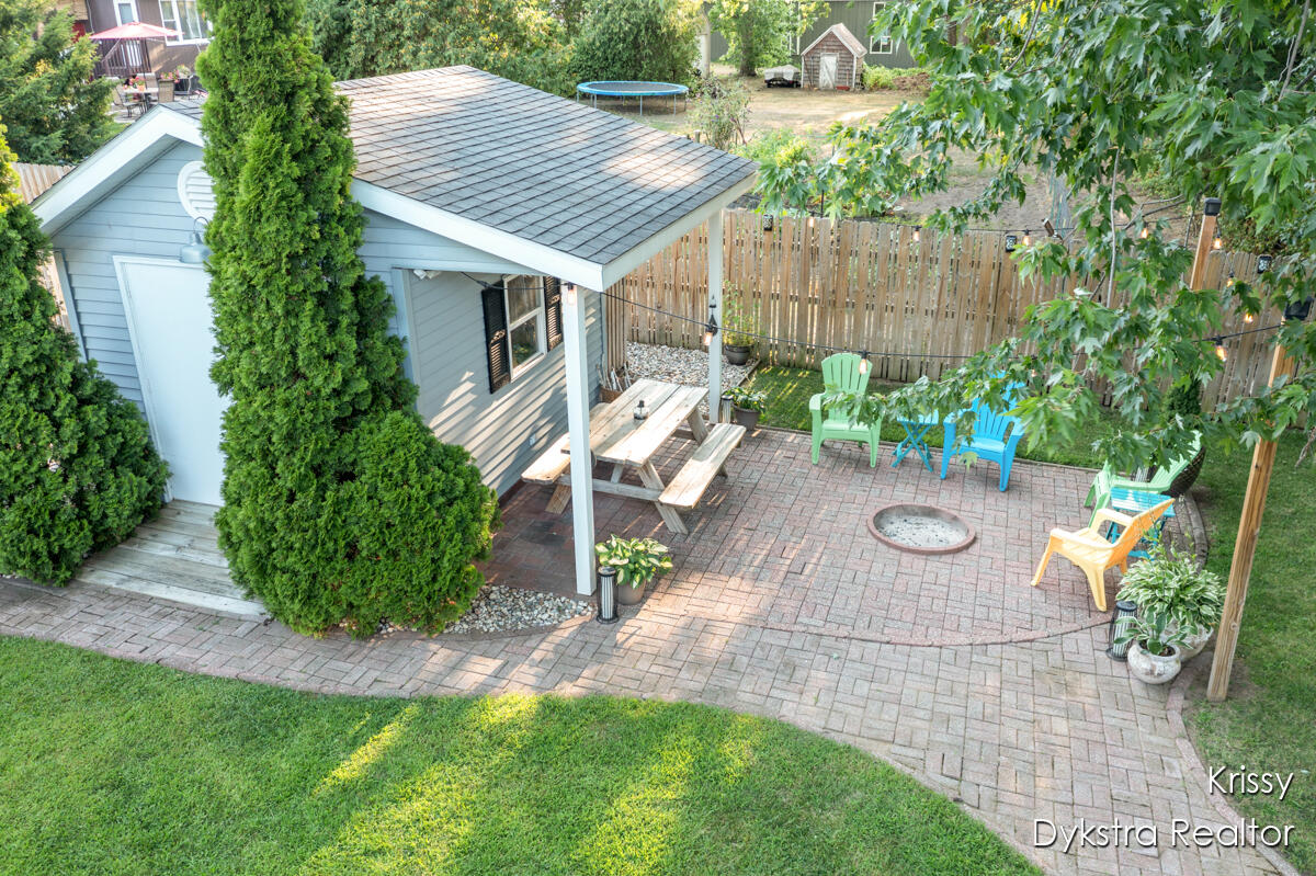 974 Songbird Lane