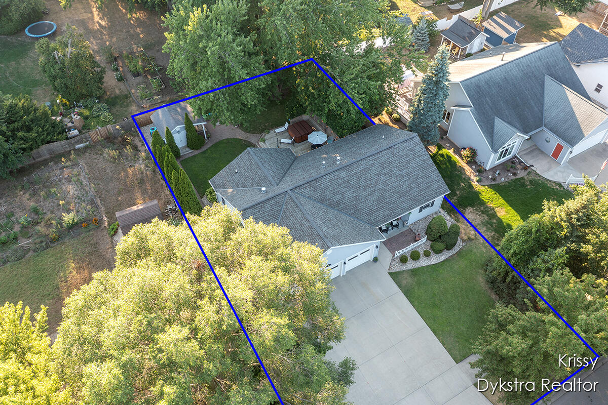 974 Songbird Lane