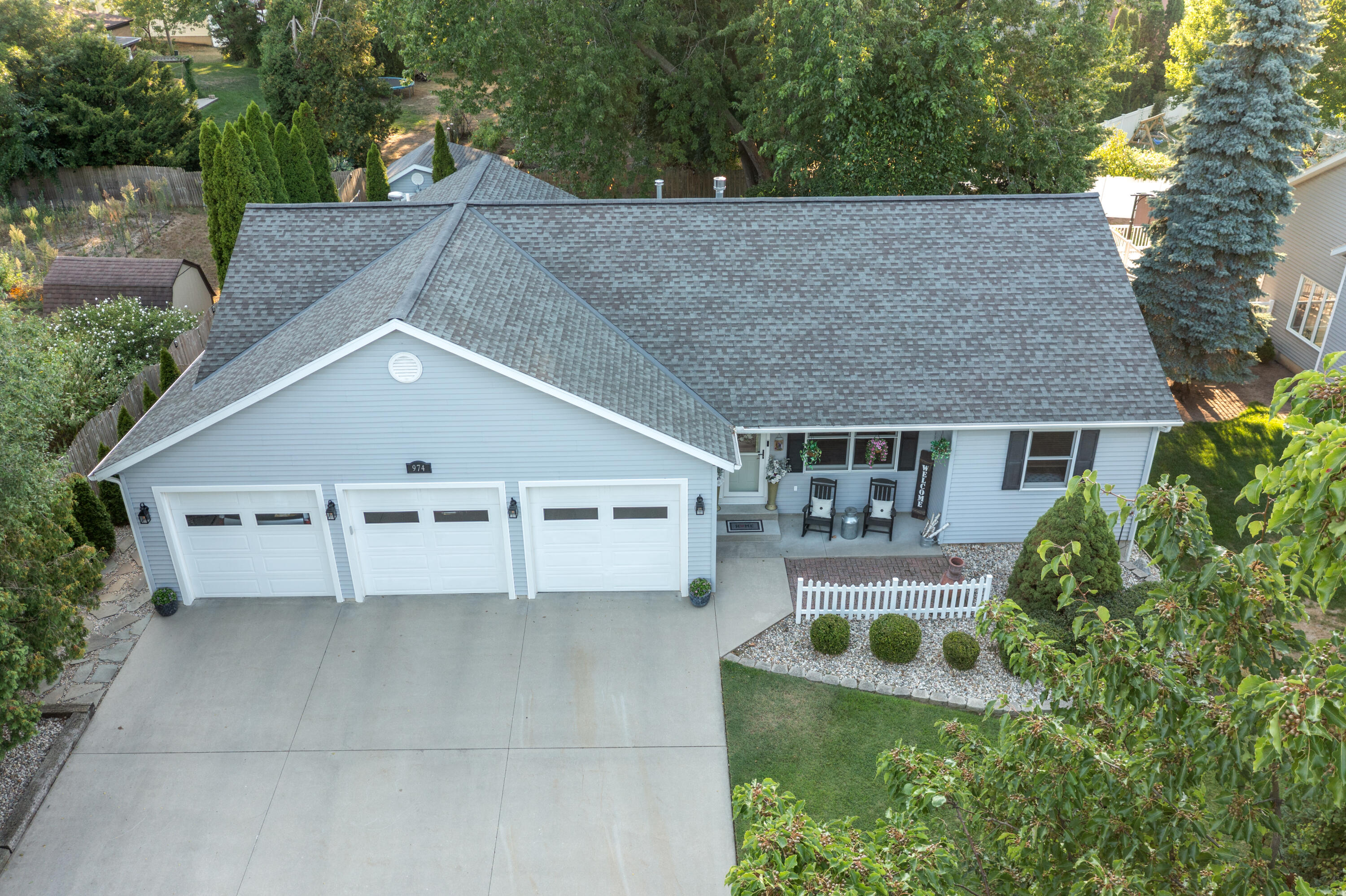 974 Songbird Lane