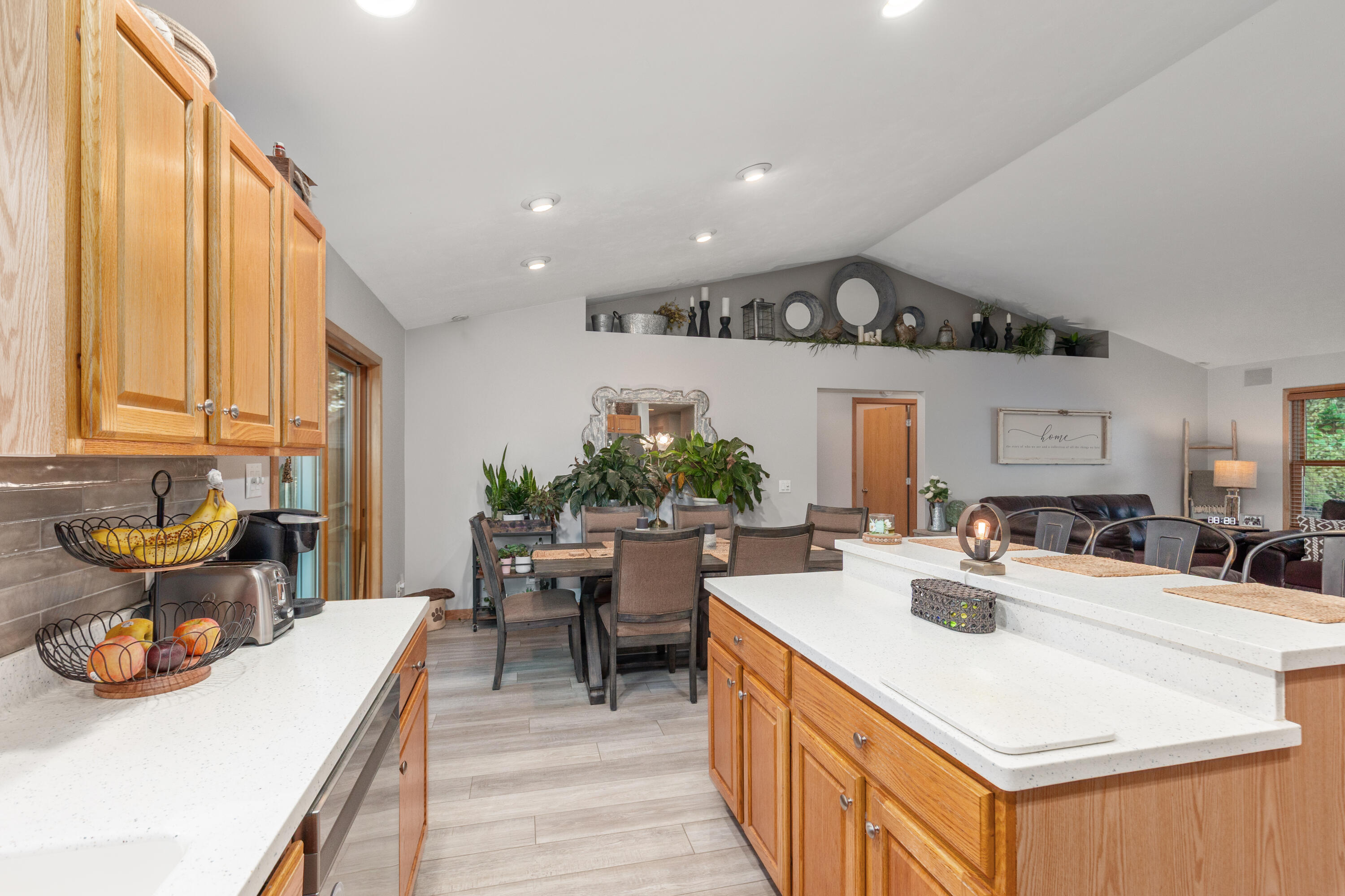974 Songbird Lane