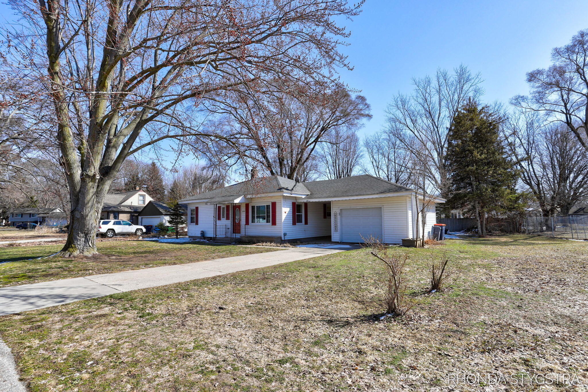 890 Paw Paw Drive