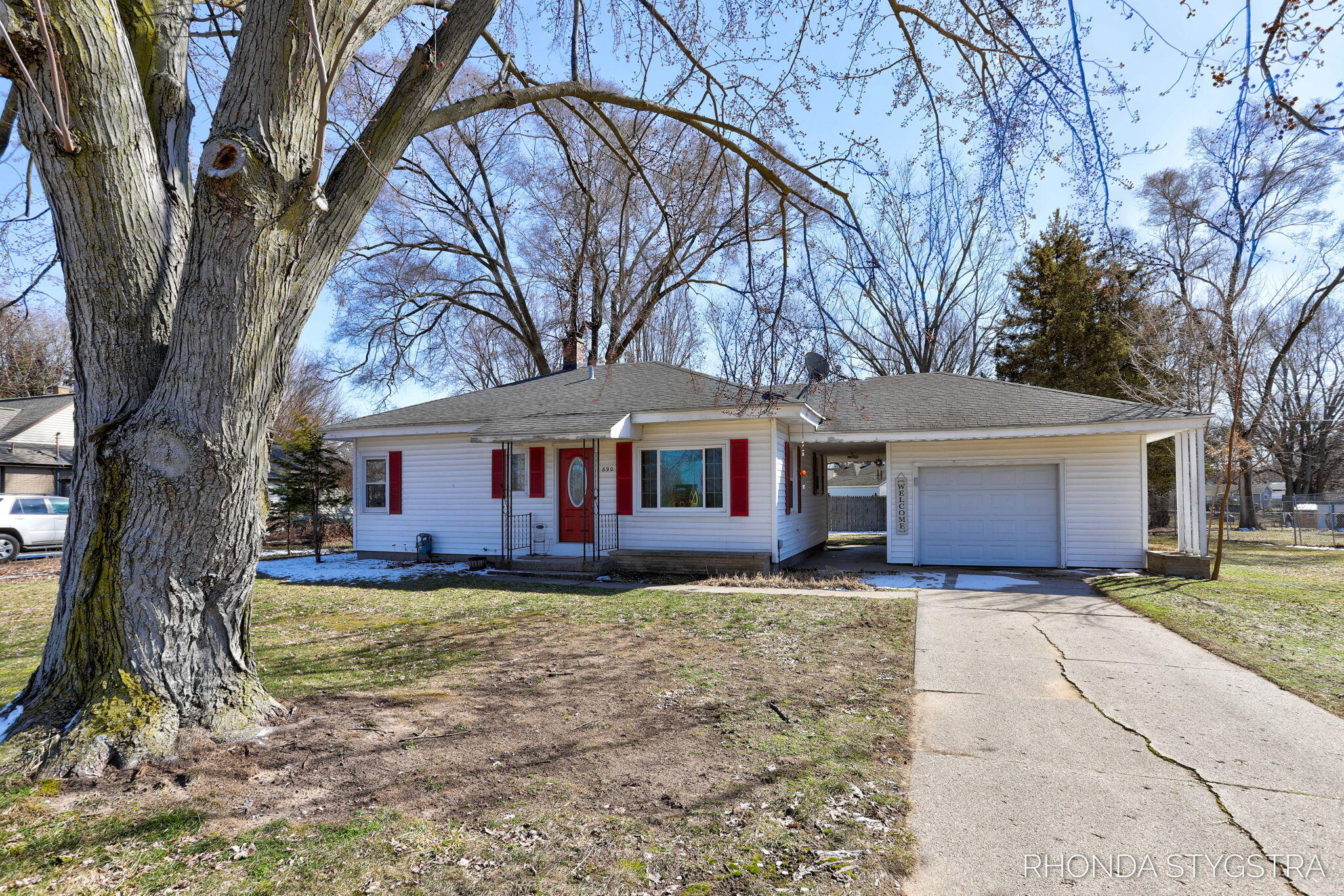 890 Paw Paw Drive