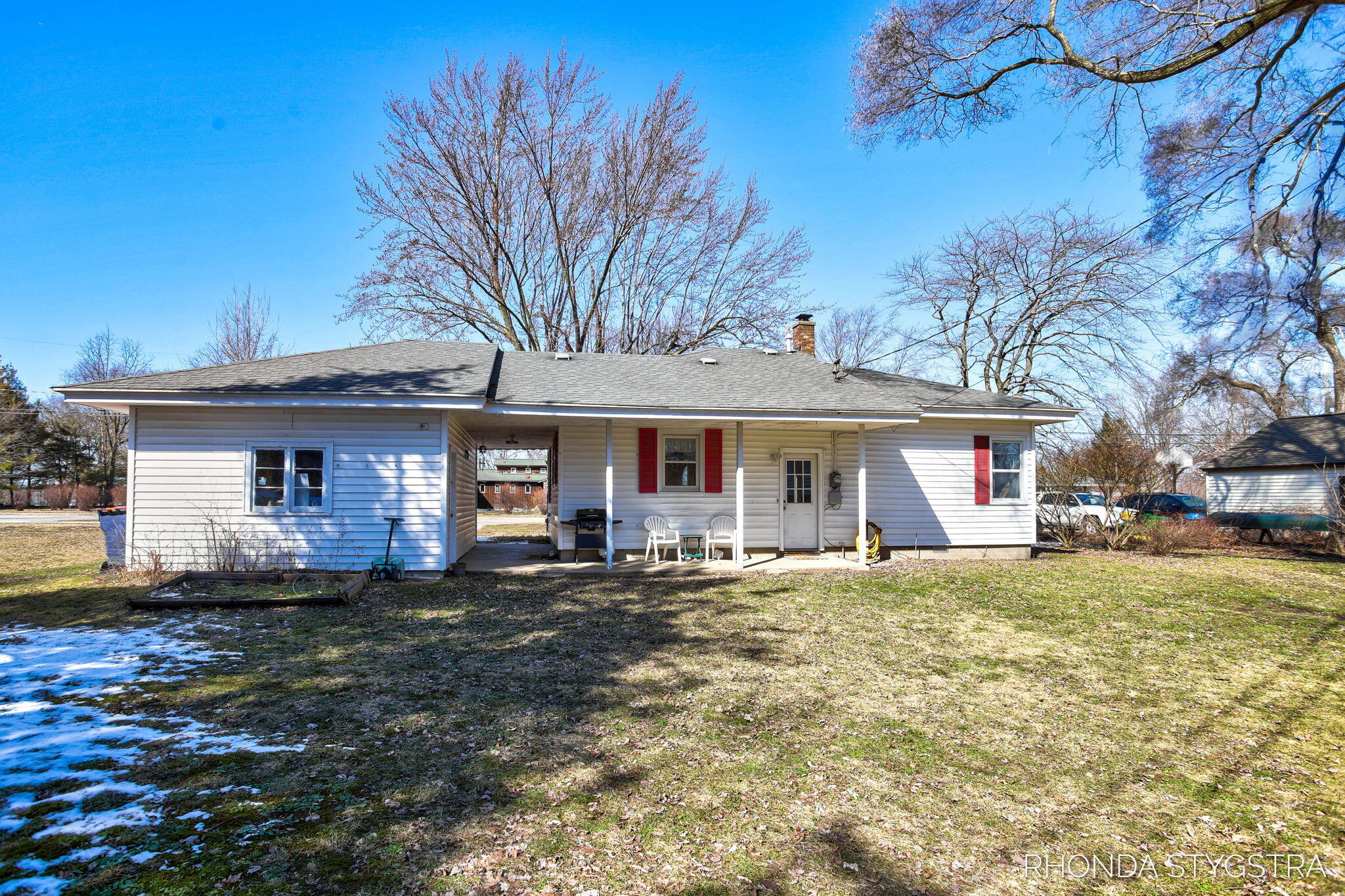 890 Paw Paw Drive