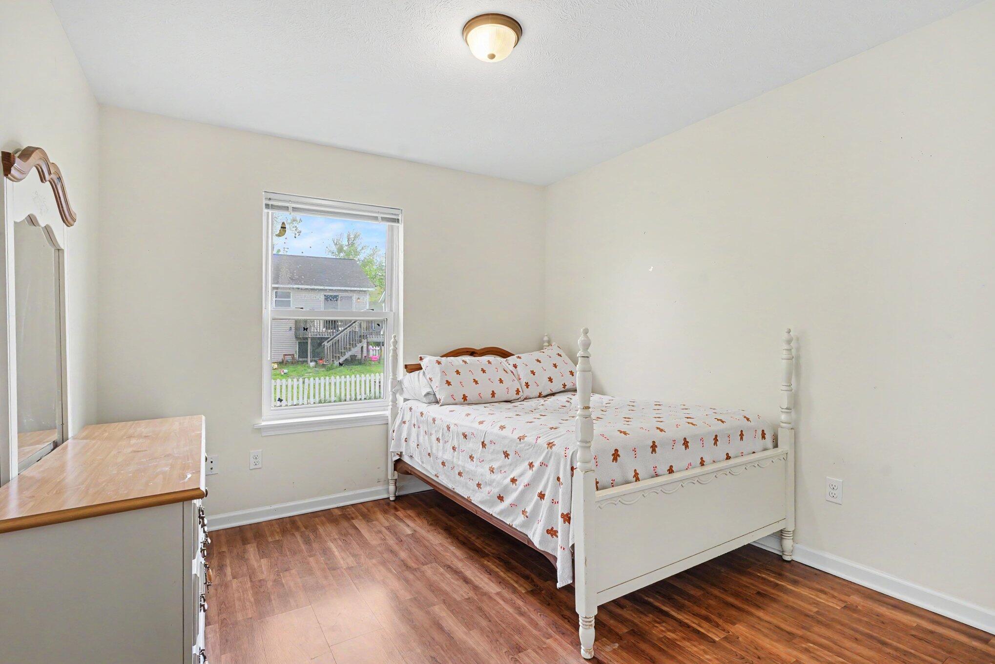 495 W 24th Street
