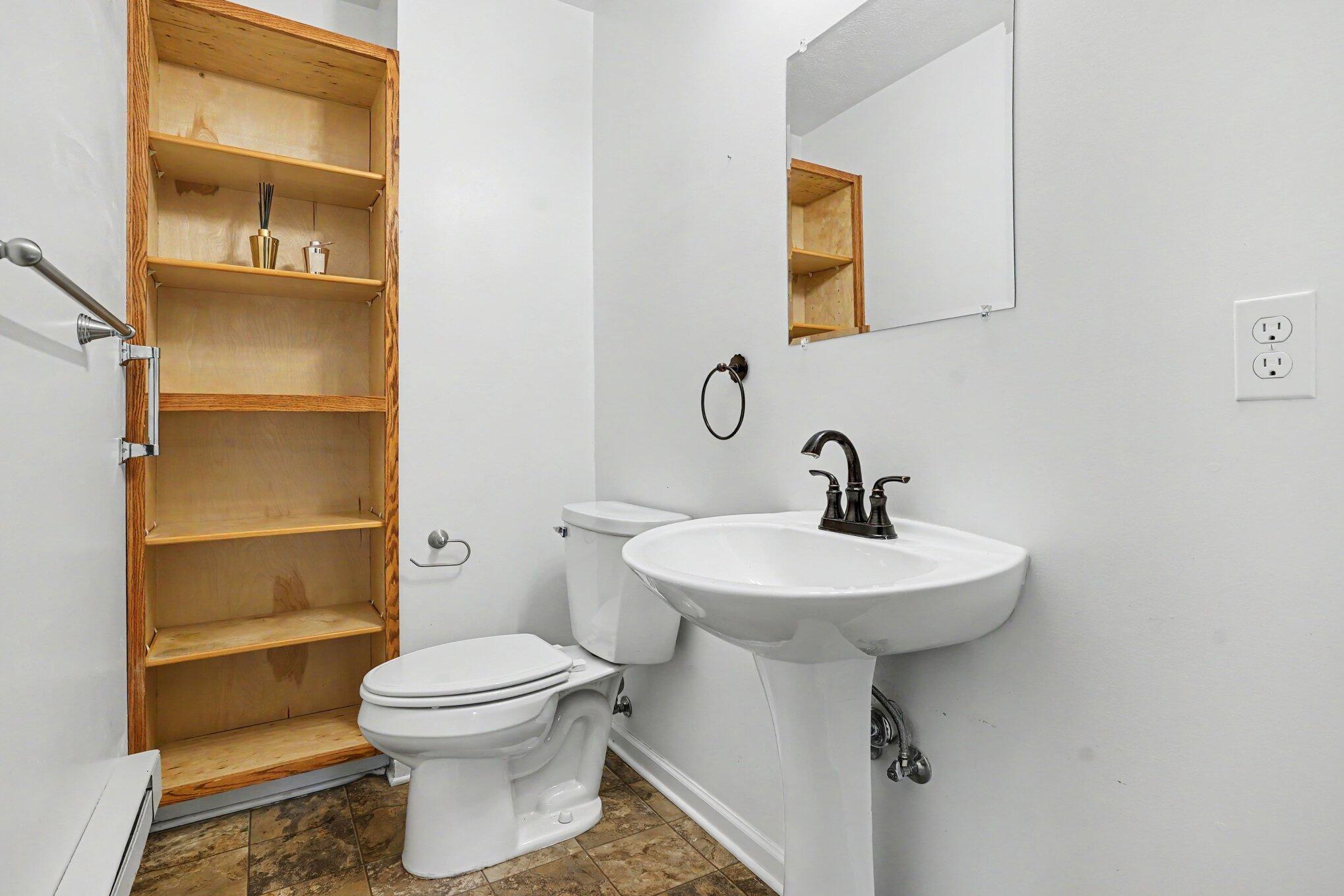 495 W 24th Street