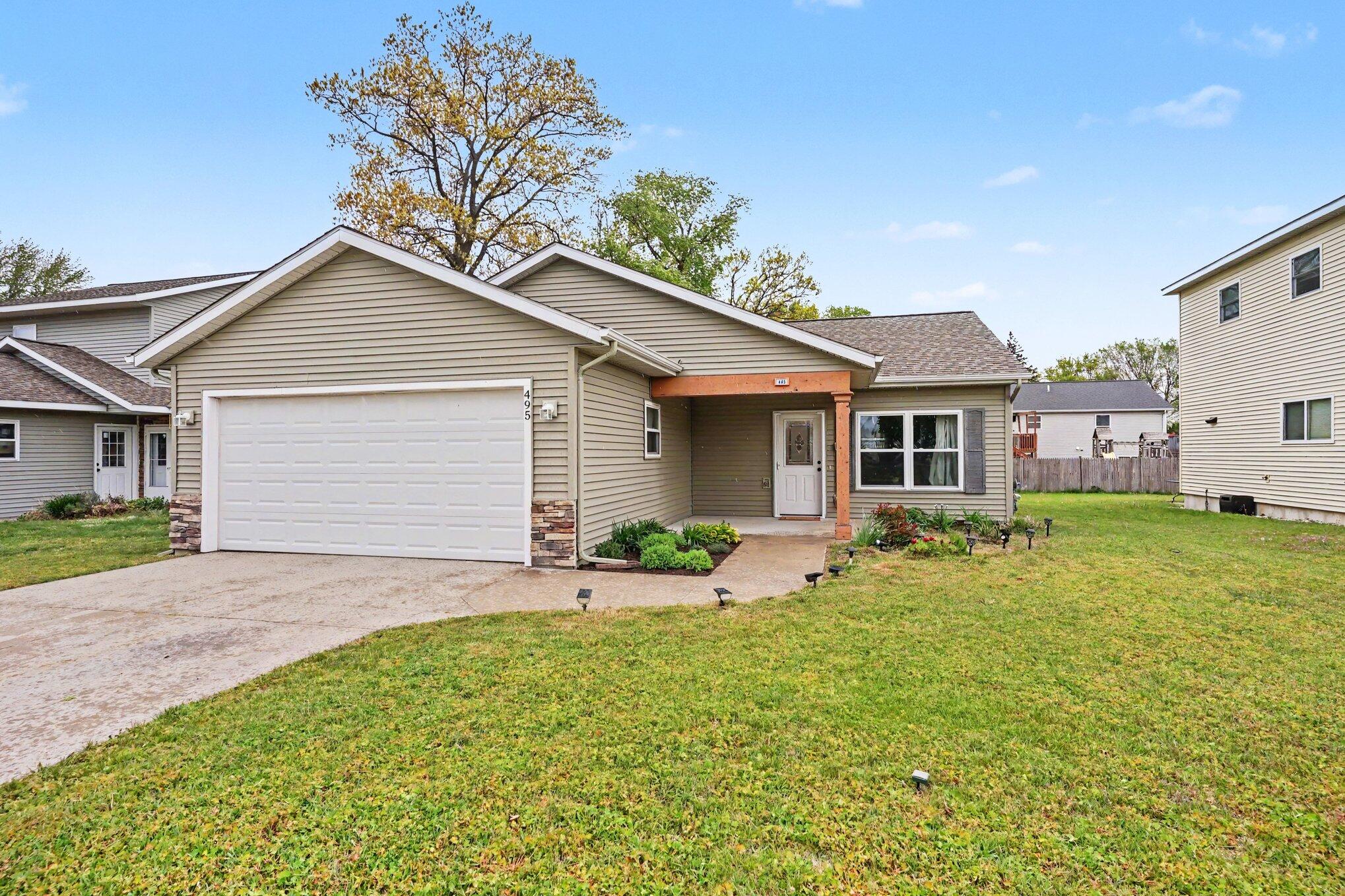 495 W 24th Street