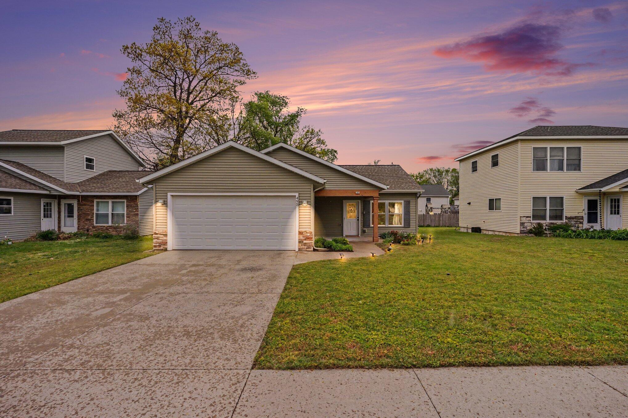 495 W 24th Street
