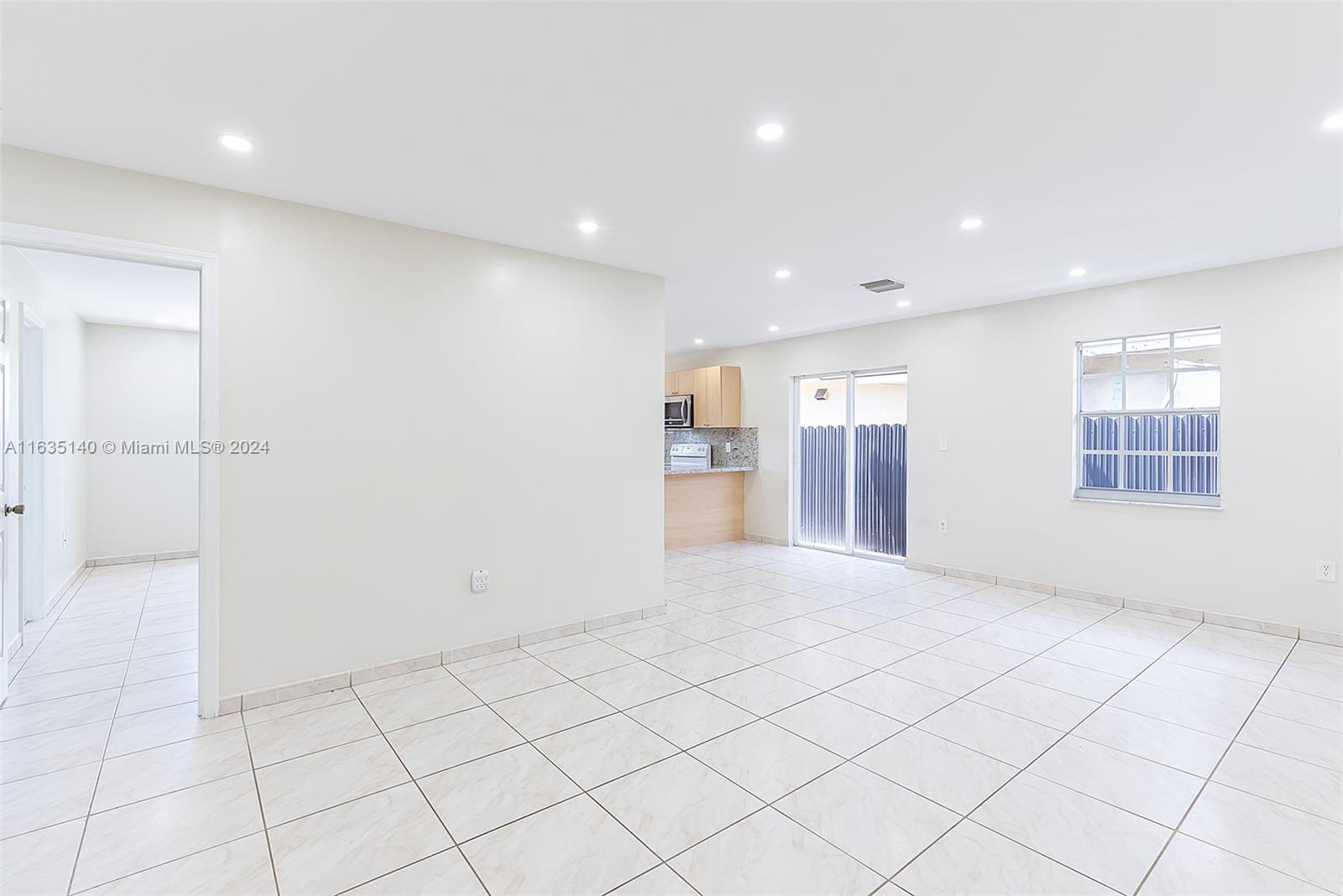 1214 NW 34th Ave # 1214