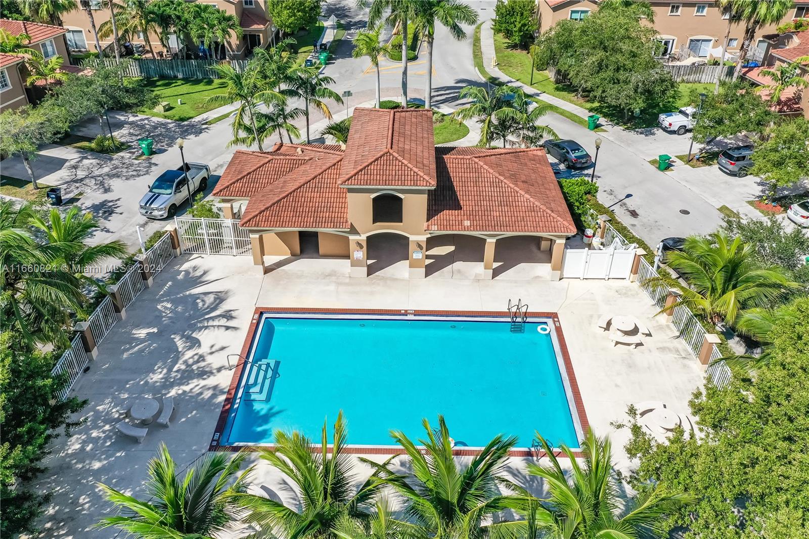 8536 SW 214th Way
