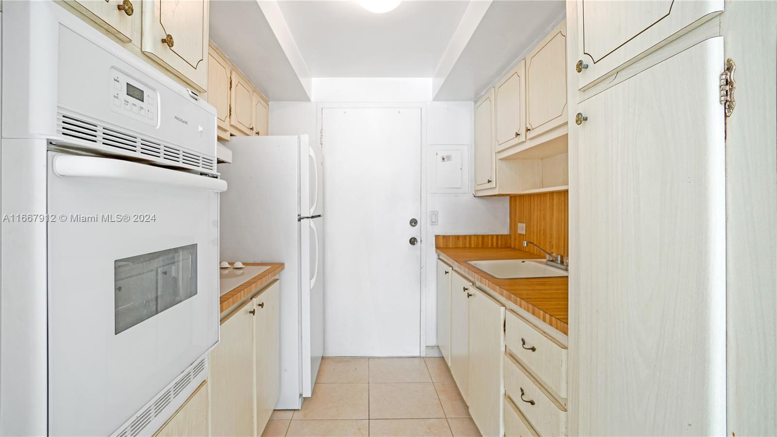 1250 West Ave # 15E