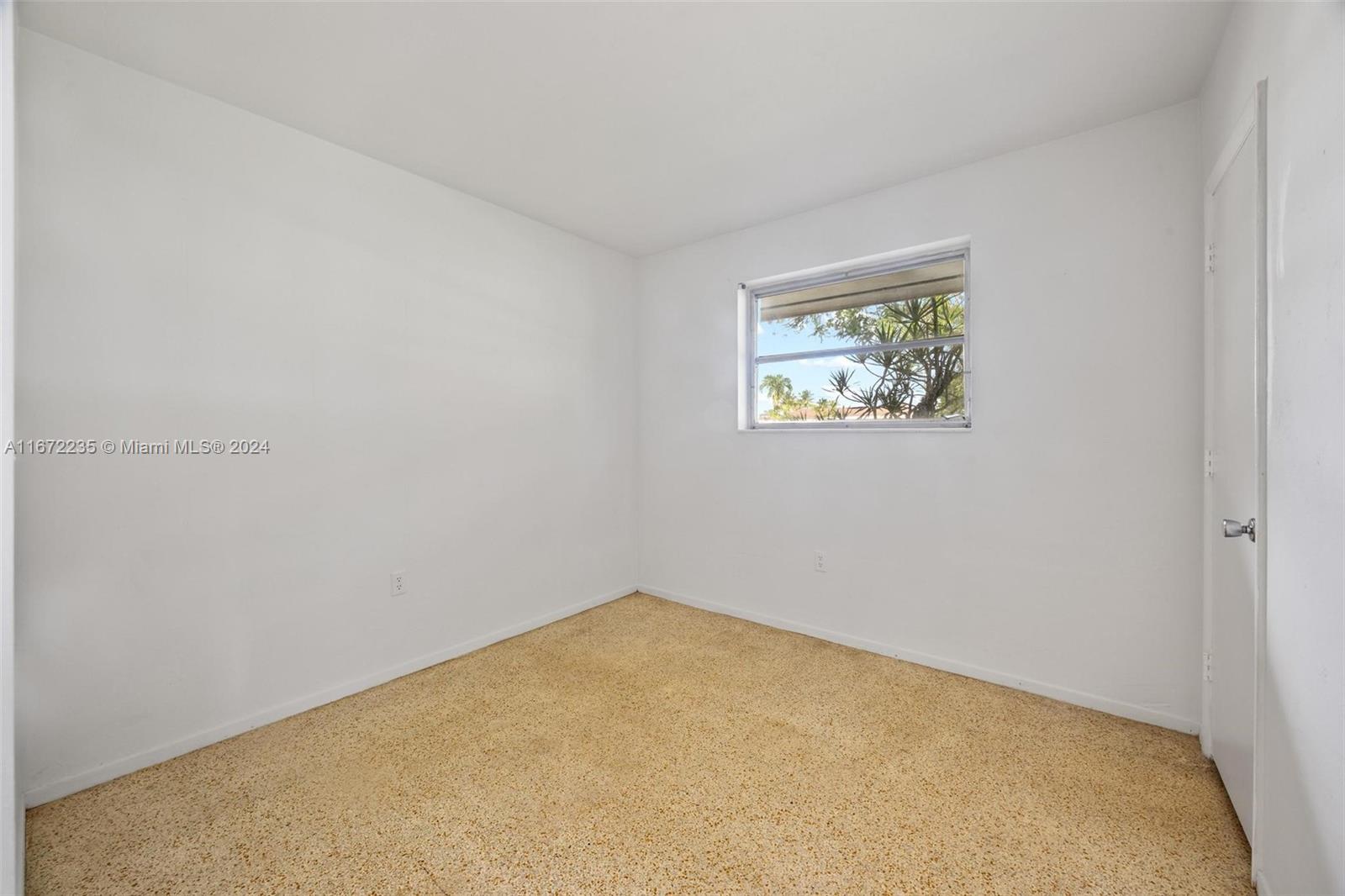 2740 SW 92nd Ave