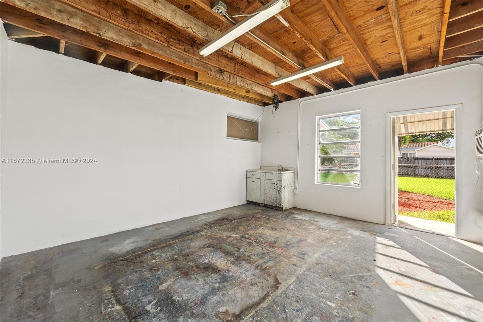 2740 SW 92nd Ave
