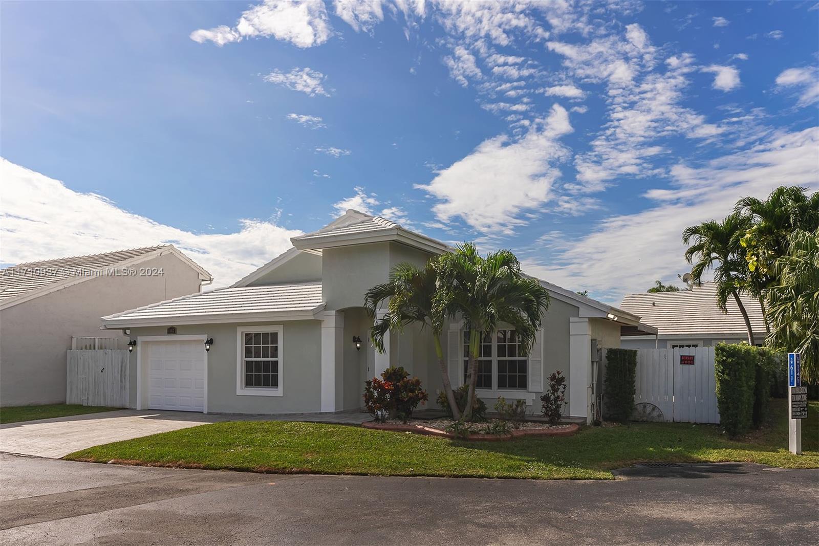 6102 SW 114th Ct