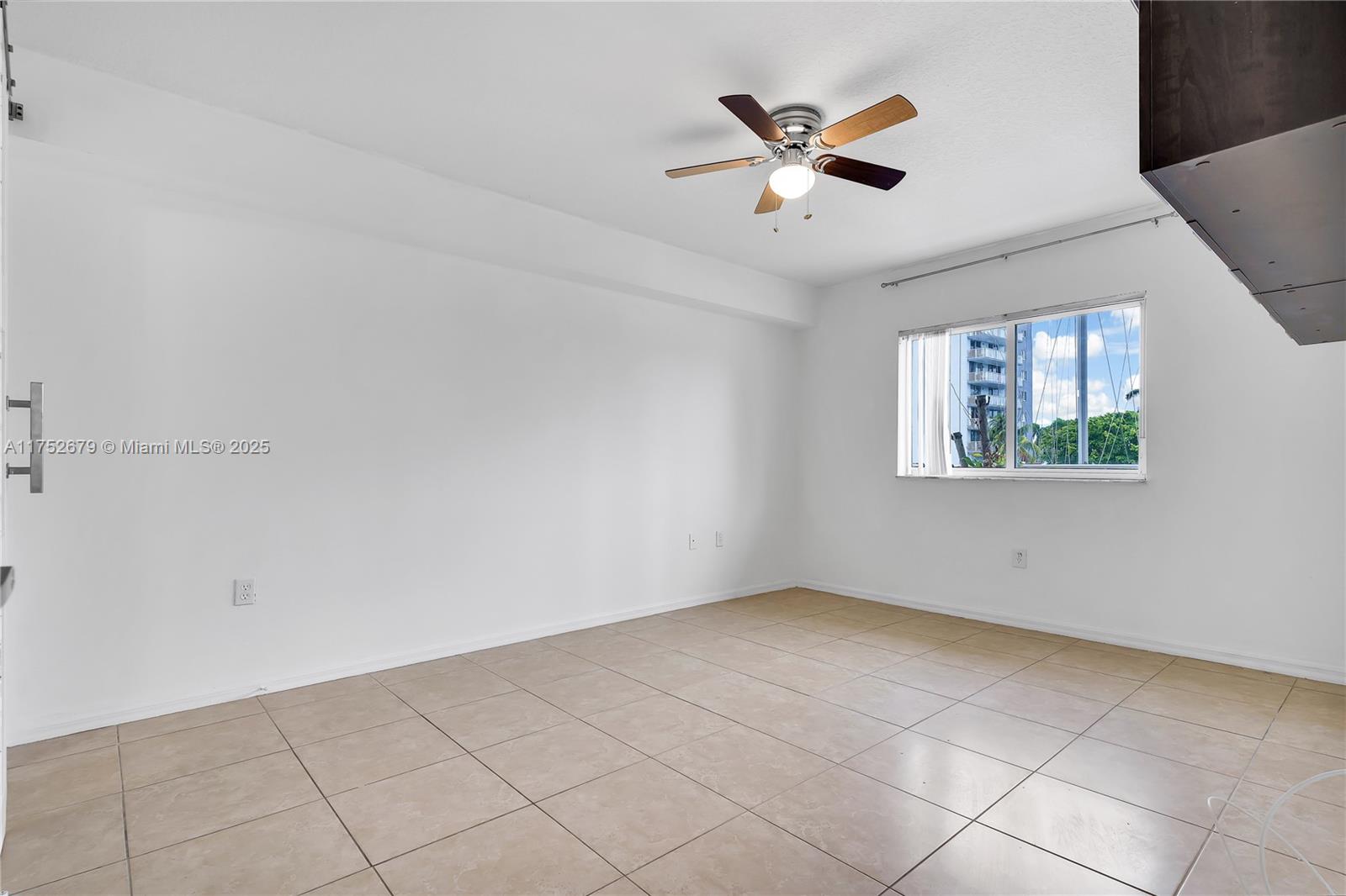 2415 NW 16th St Rd # 214