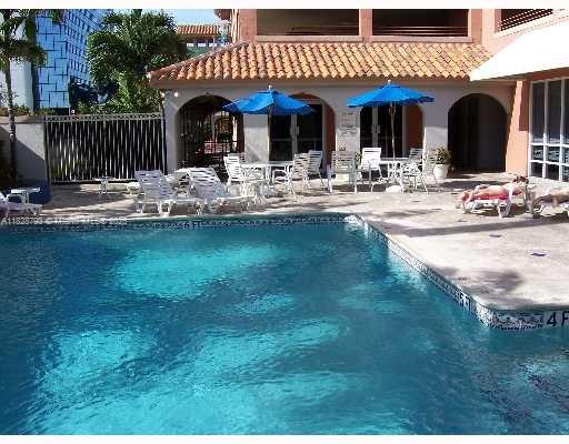 2351 Douglas Rd # 505