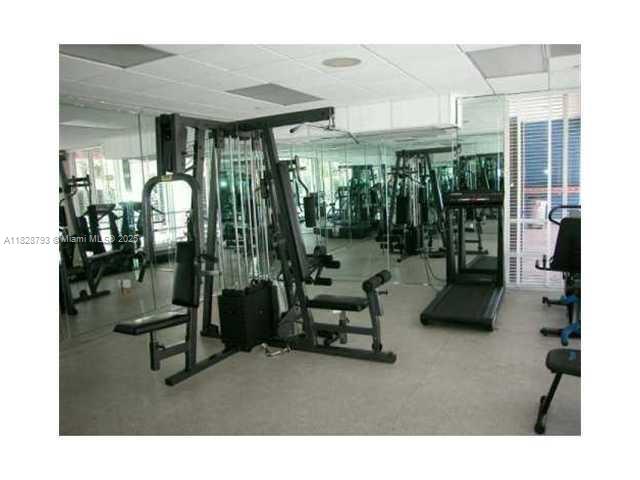 2351 Douglas Rd # 505