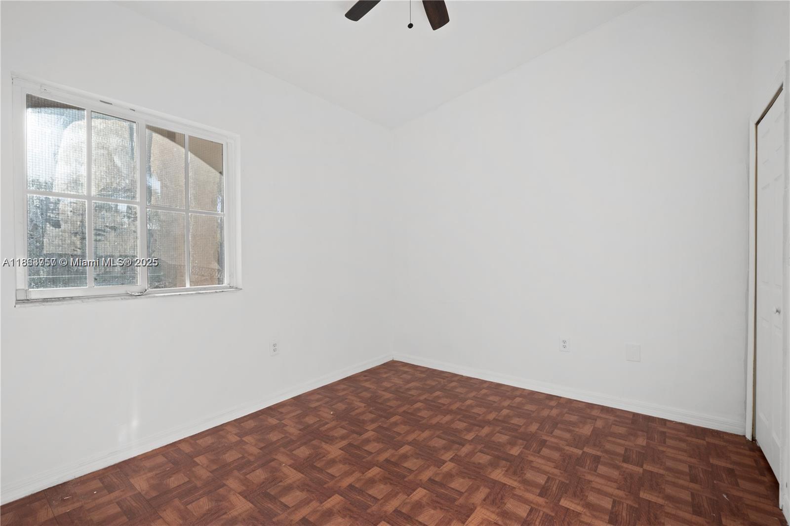 2911 SE 13th Ave # 49 Unit: 205-49