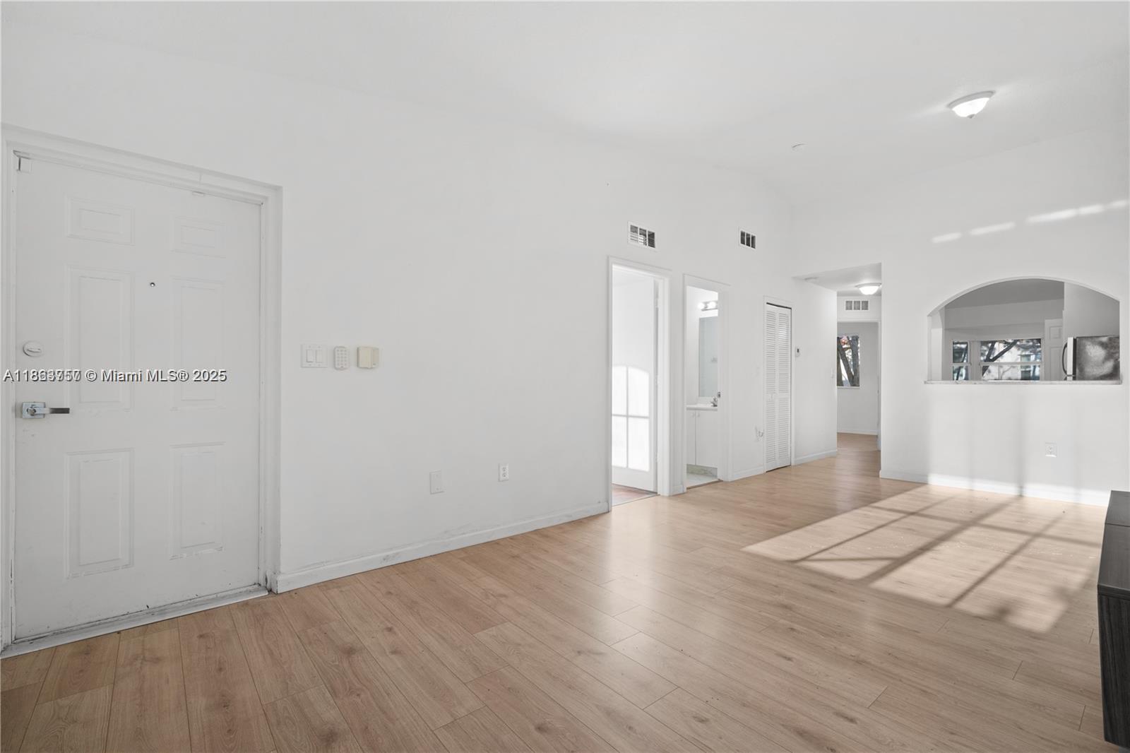 2911 SE 13th Ave # 49 Unit: 205-49