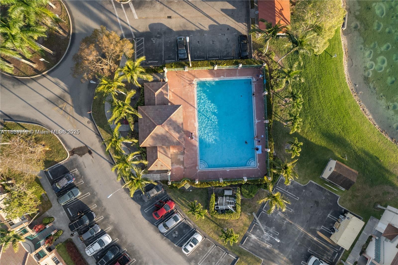 2911 SE 13th Ave # 49 Unit: 205-49