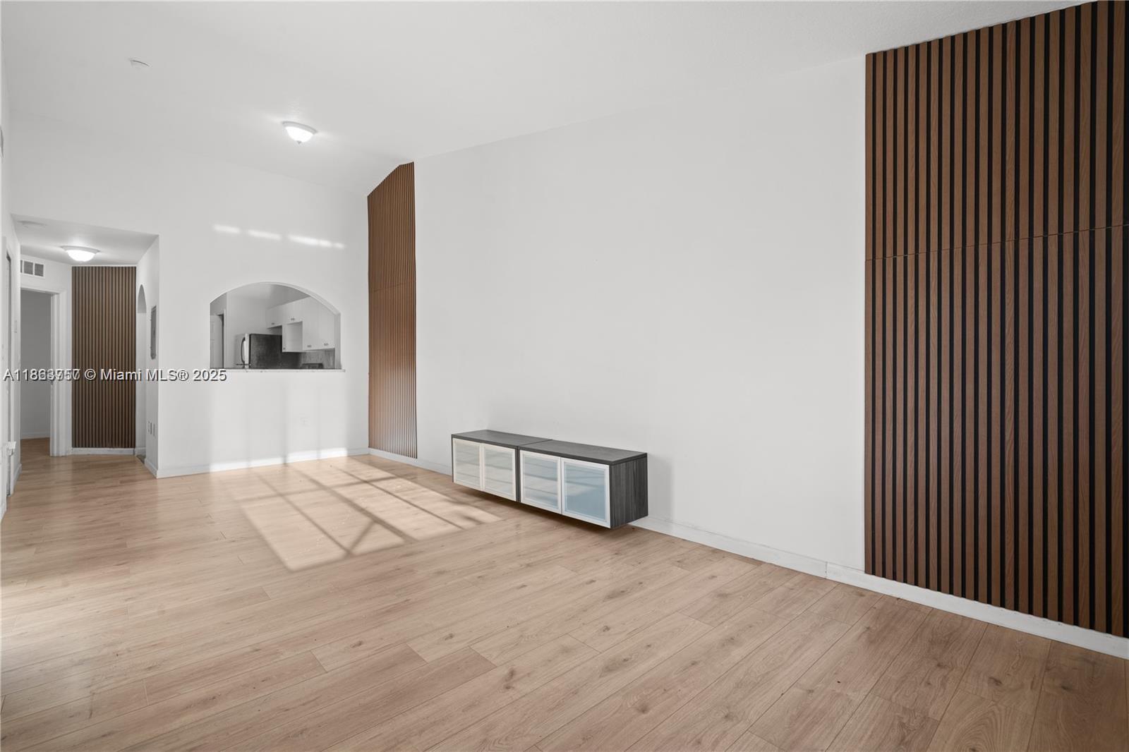 2911 SE 13th Ave # 49 Unit: 205-49