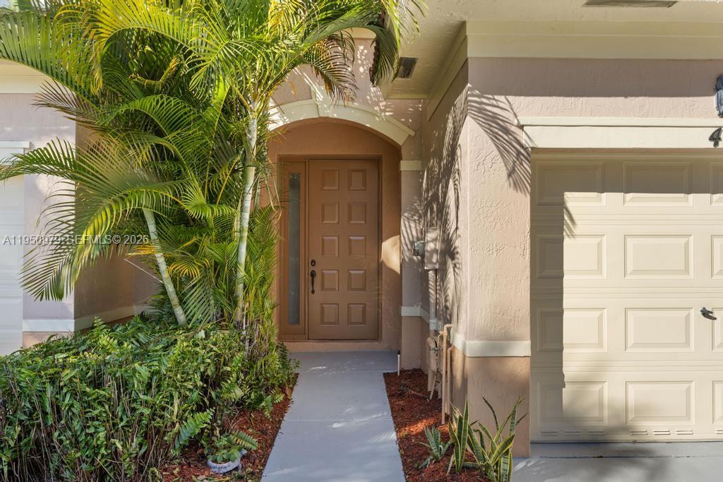 419 Rainbow Springs Ter