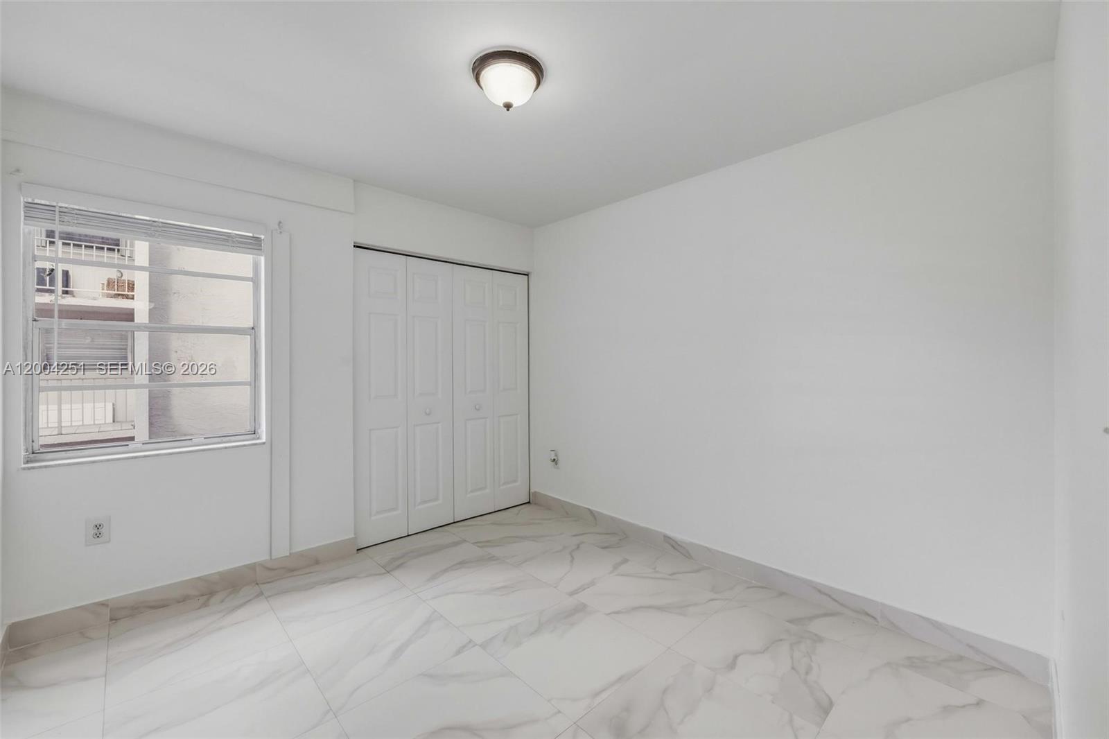140 NW 14th Ave # 9