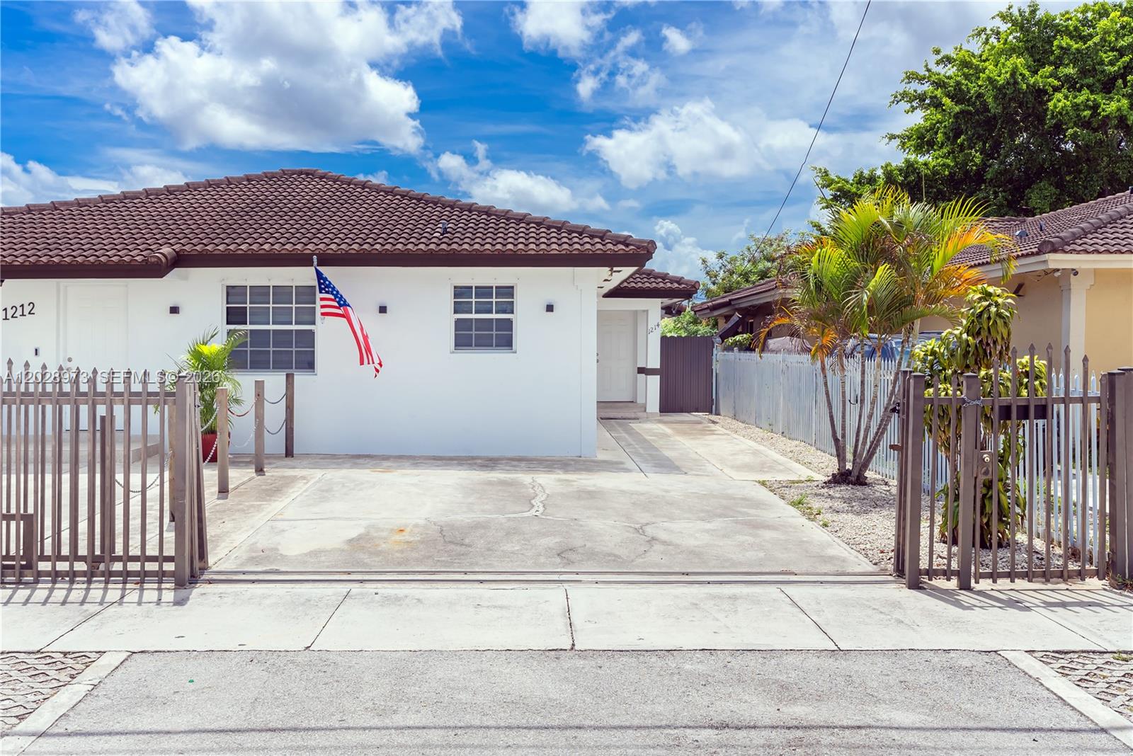1214 NW 34th Ave # 1214