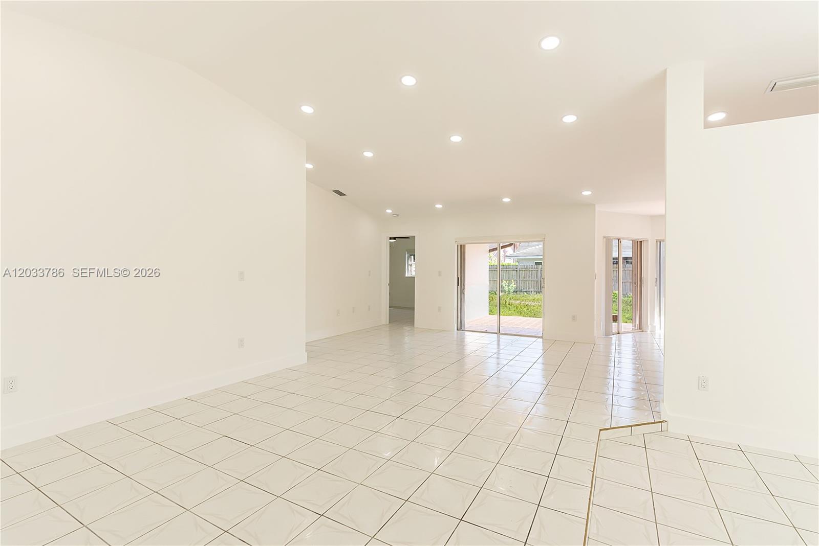15881 SW 139th Ave