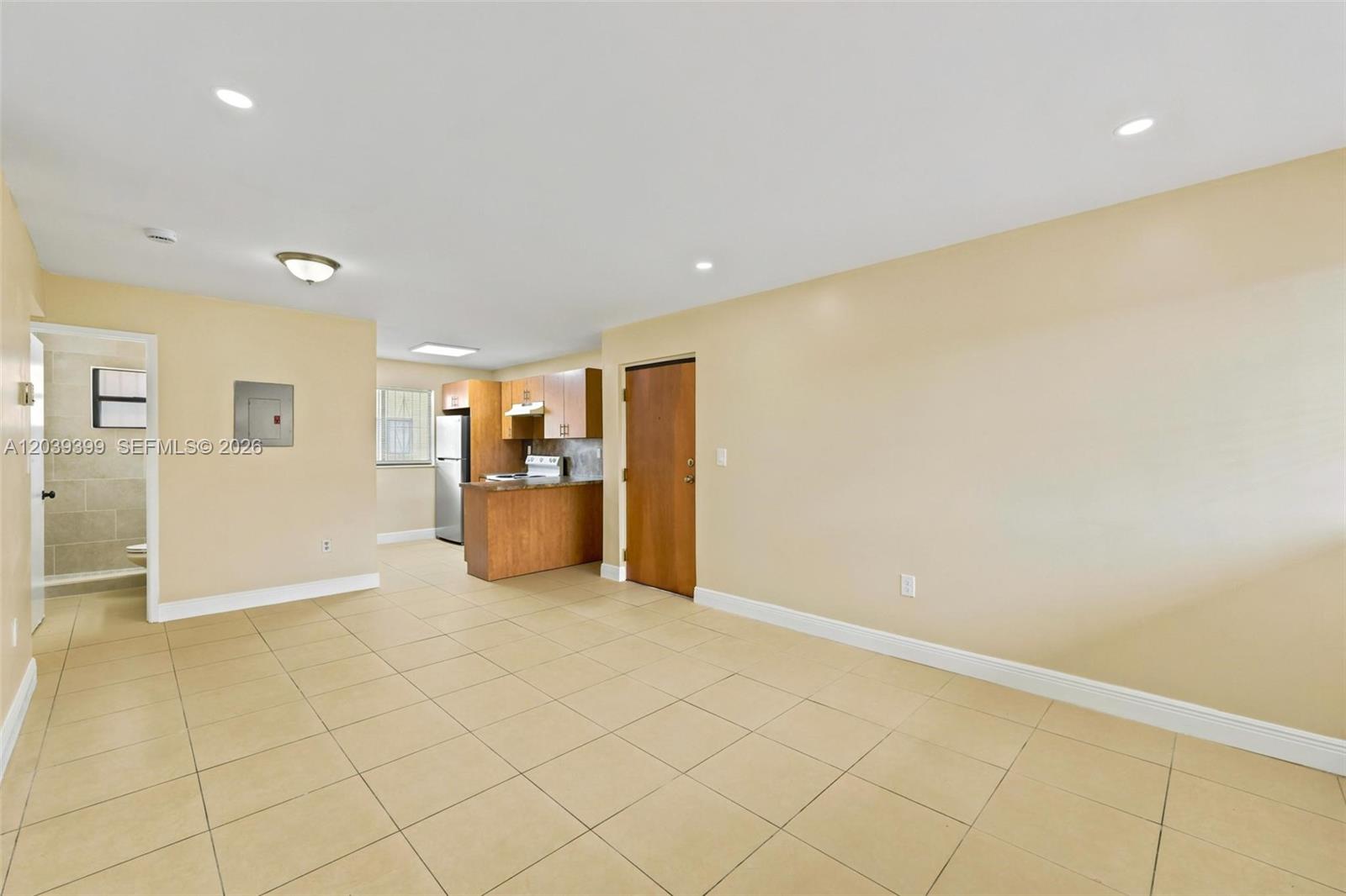 2730 W 61st Pl # 201