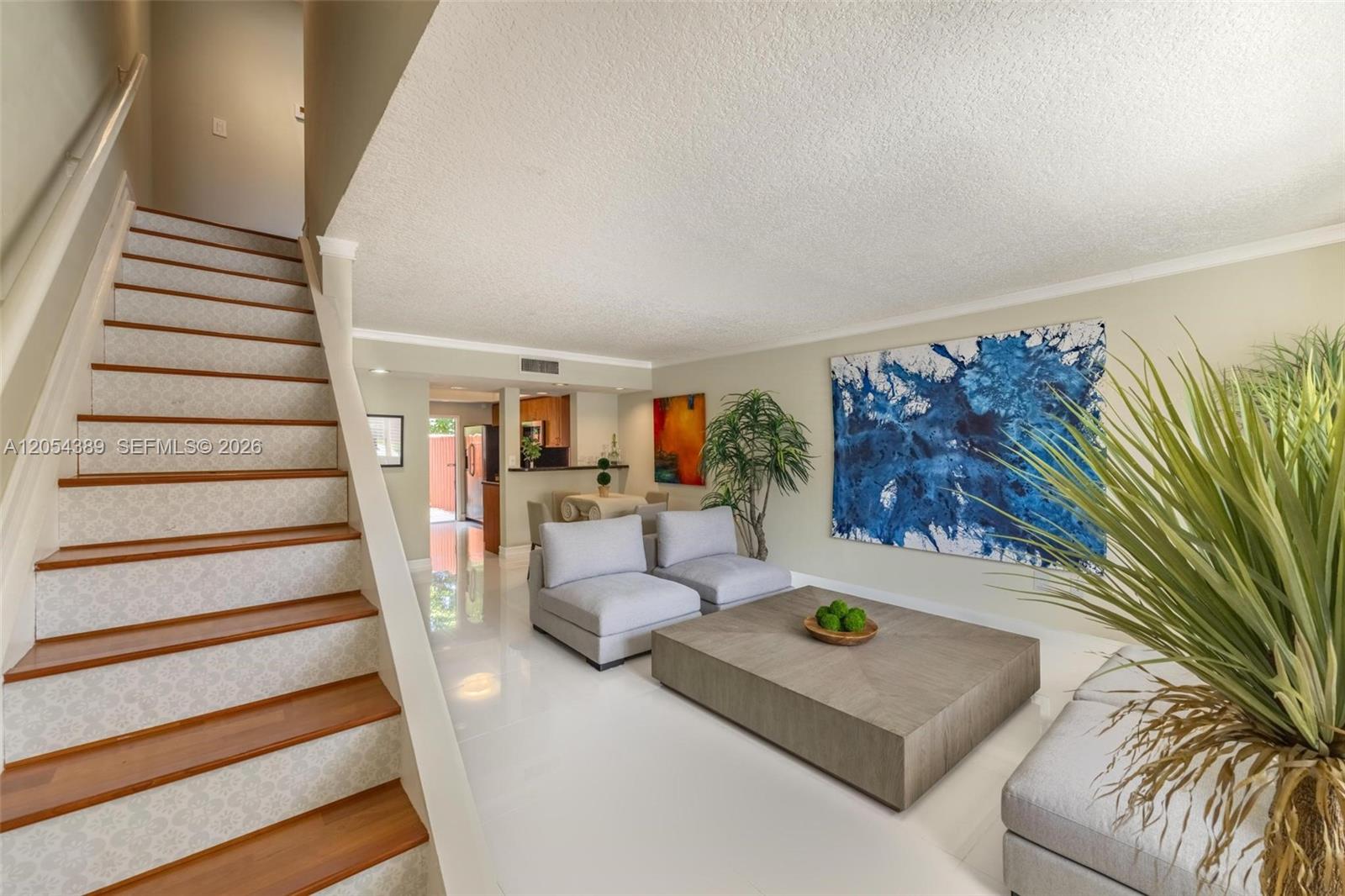 10122 SW 77th Ct