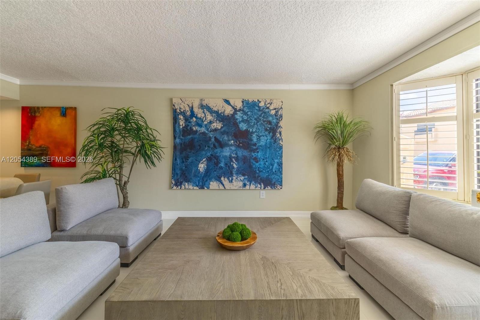 10122 SW 77th Ct