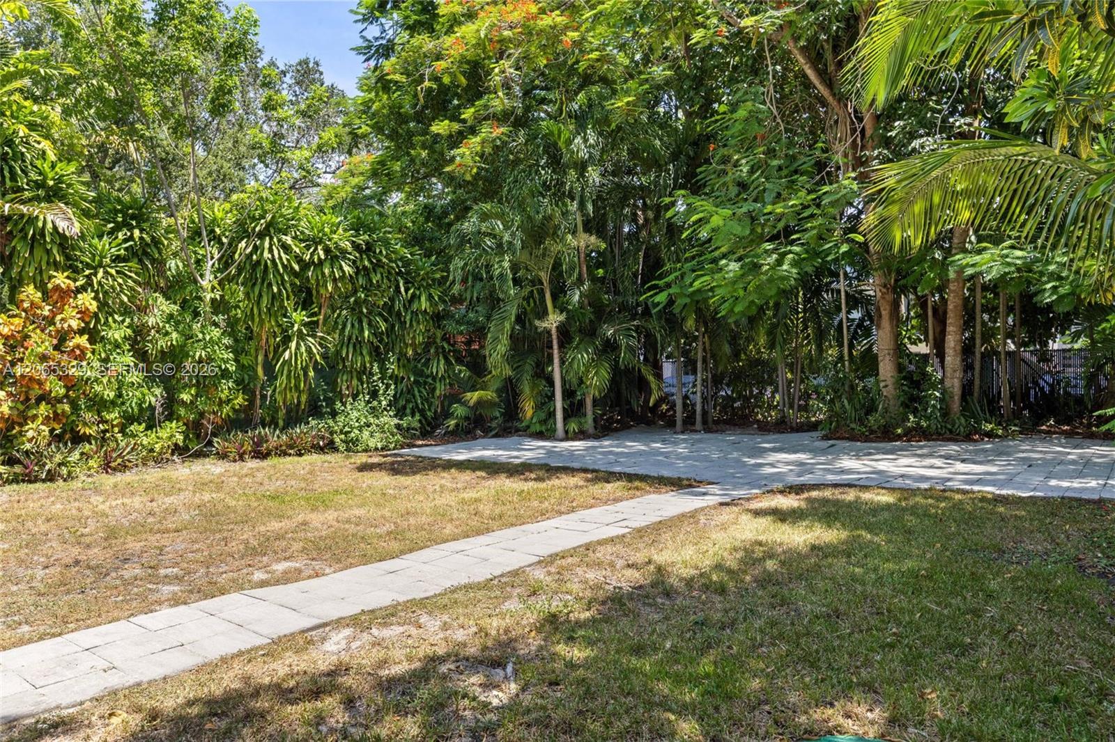 7121 SW 63rd Ave