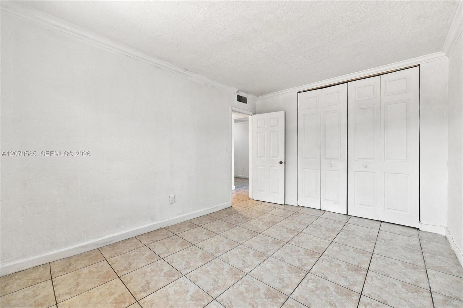 1245 W 24th St # 223