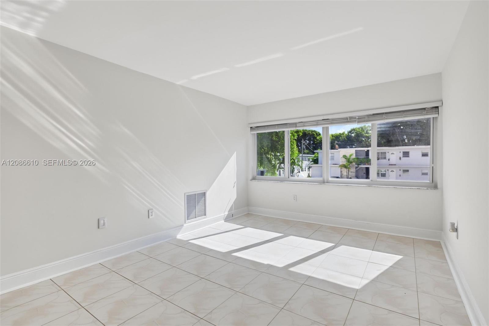 2690 SW 22nd Ave # 206