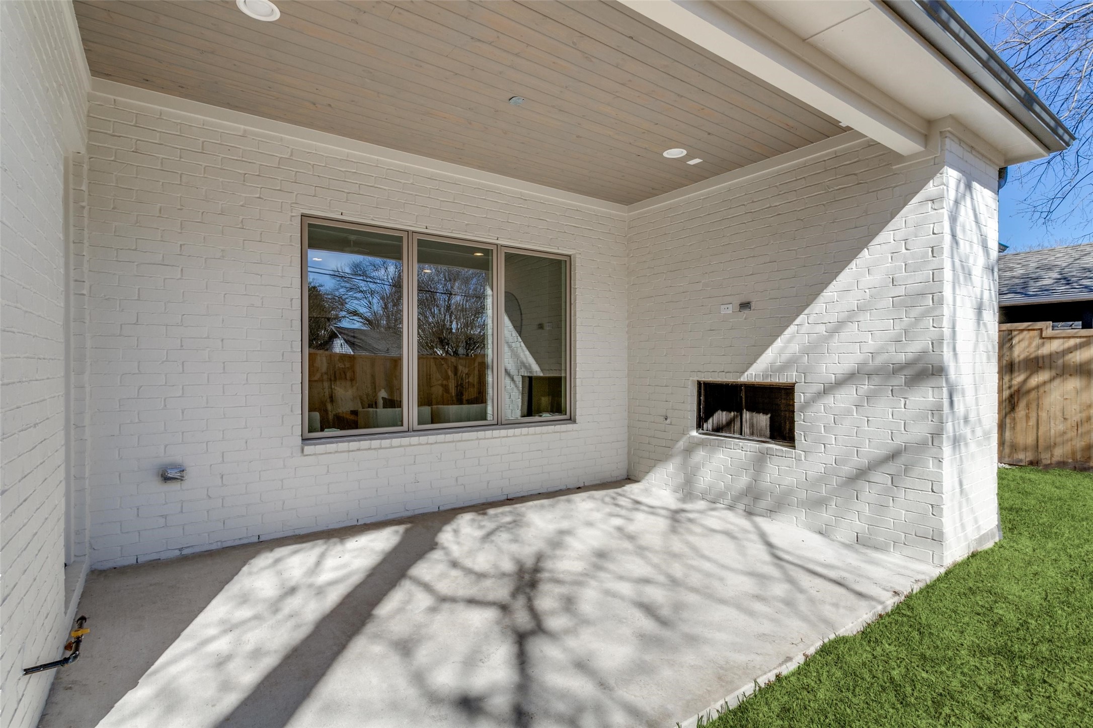 10420 Lanshire Drive