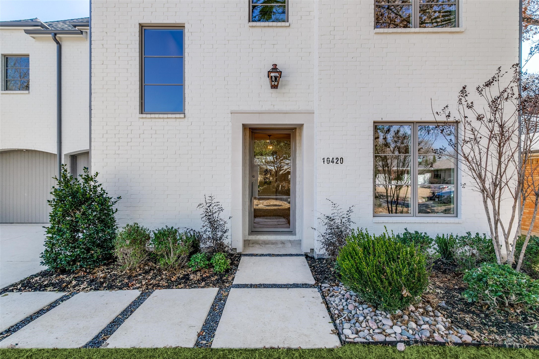 10420 Lanshire Drive
