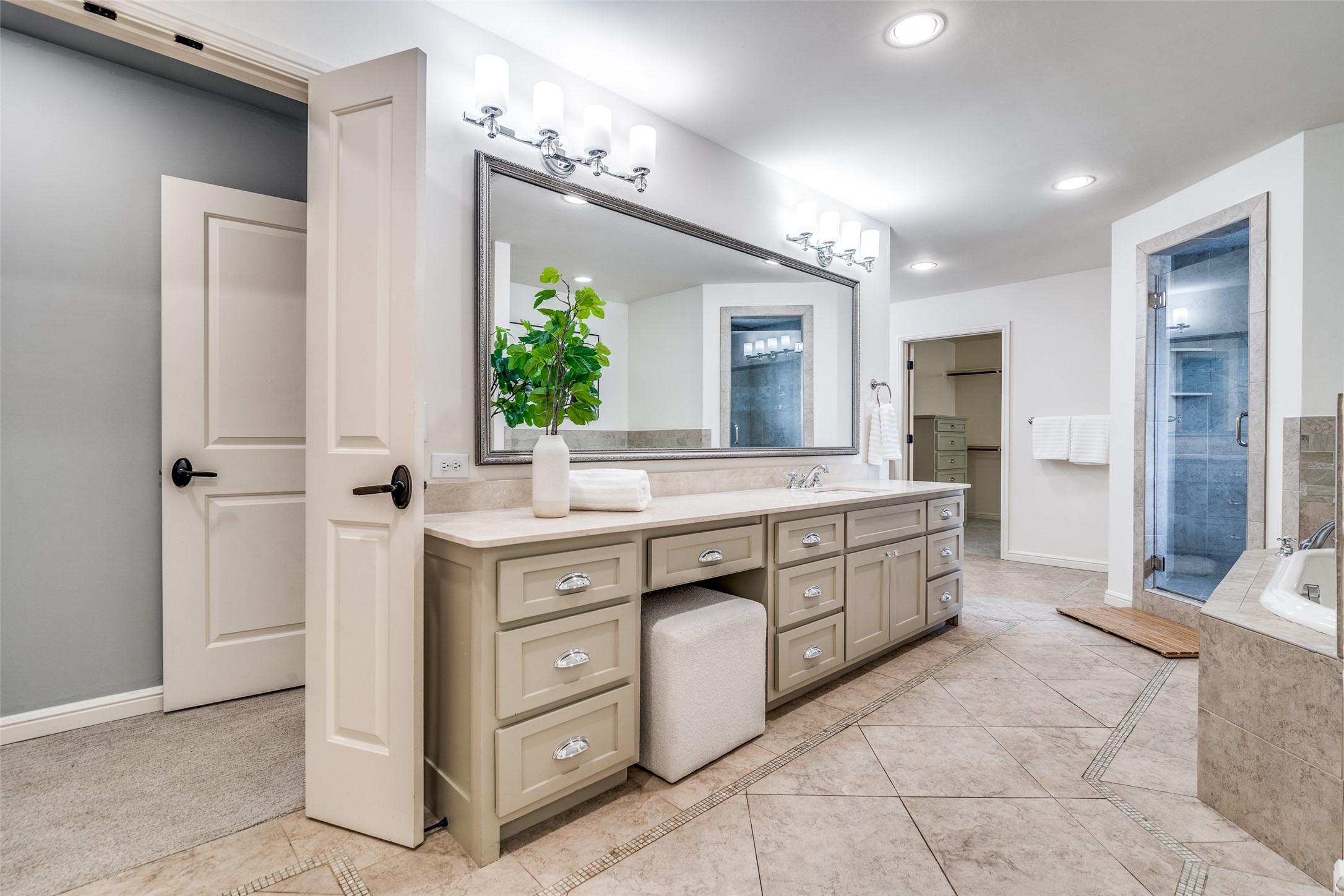 6719 Blessing Drive