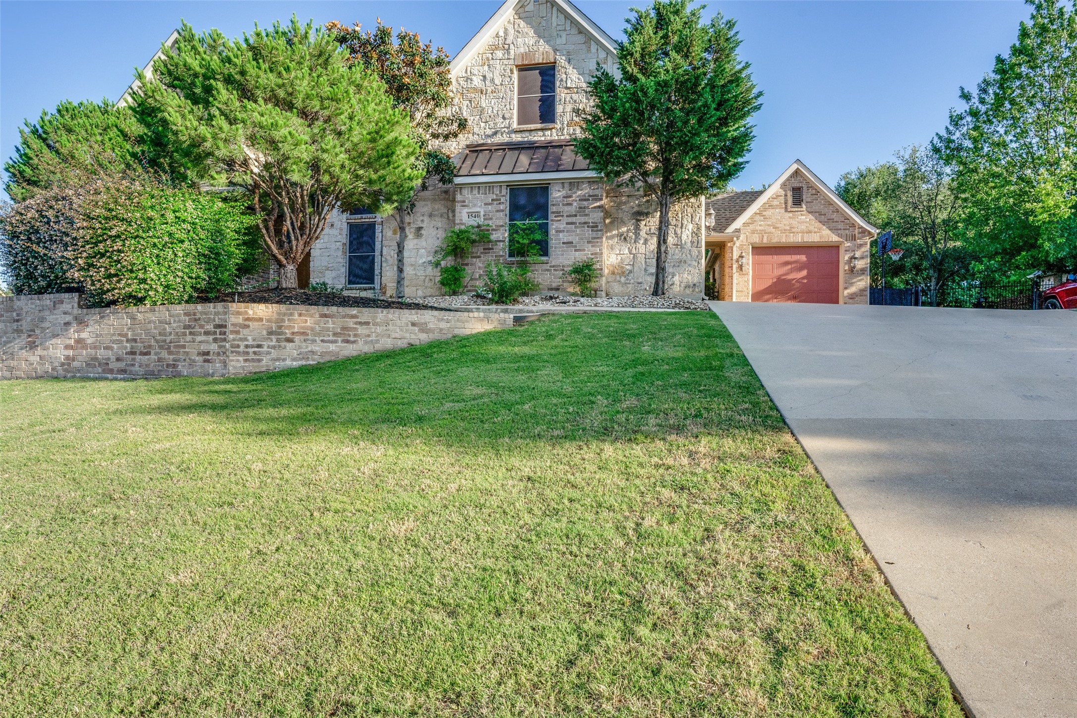 1540 Lost Trail